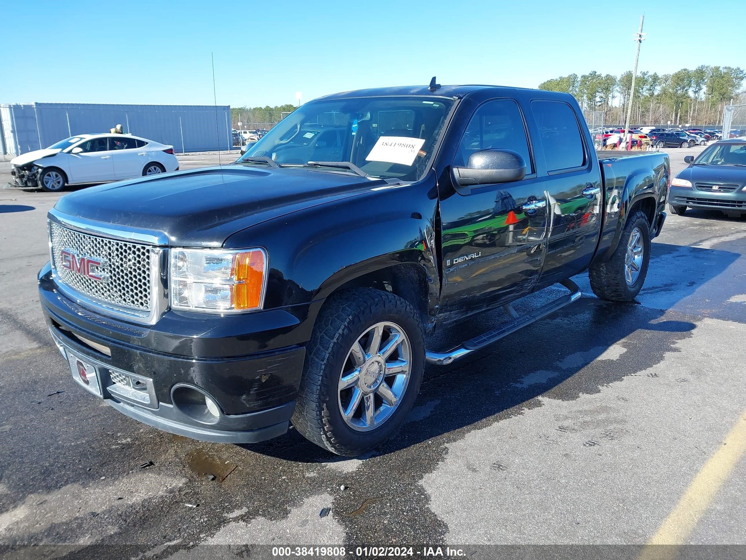 Photo 1 VIN: 2GTEK638181197619 - GMC SIERRA 