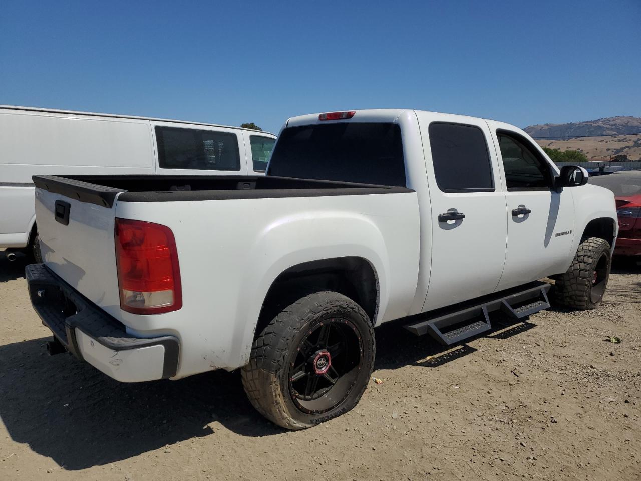 Photo 2 VIN: 2GTEK638281108091 - GMC SIERRA 