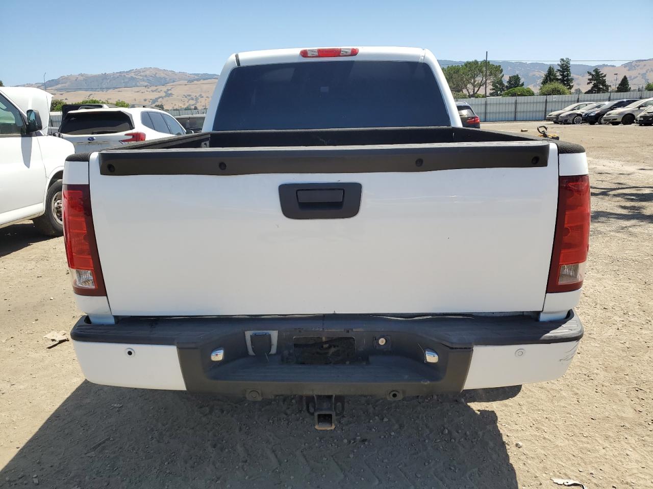 Photo 5 VIN: 2GTEK638281108091 - GMC SIERRA 