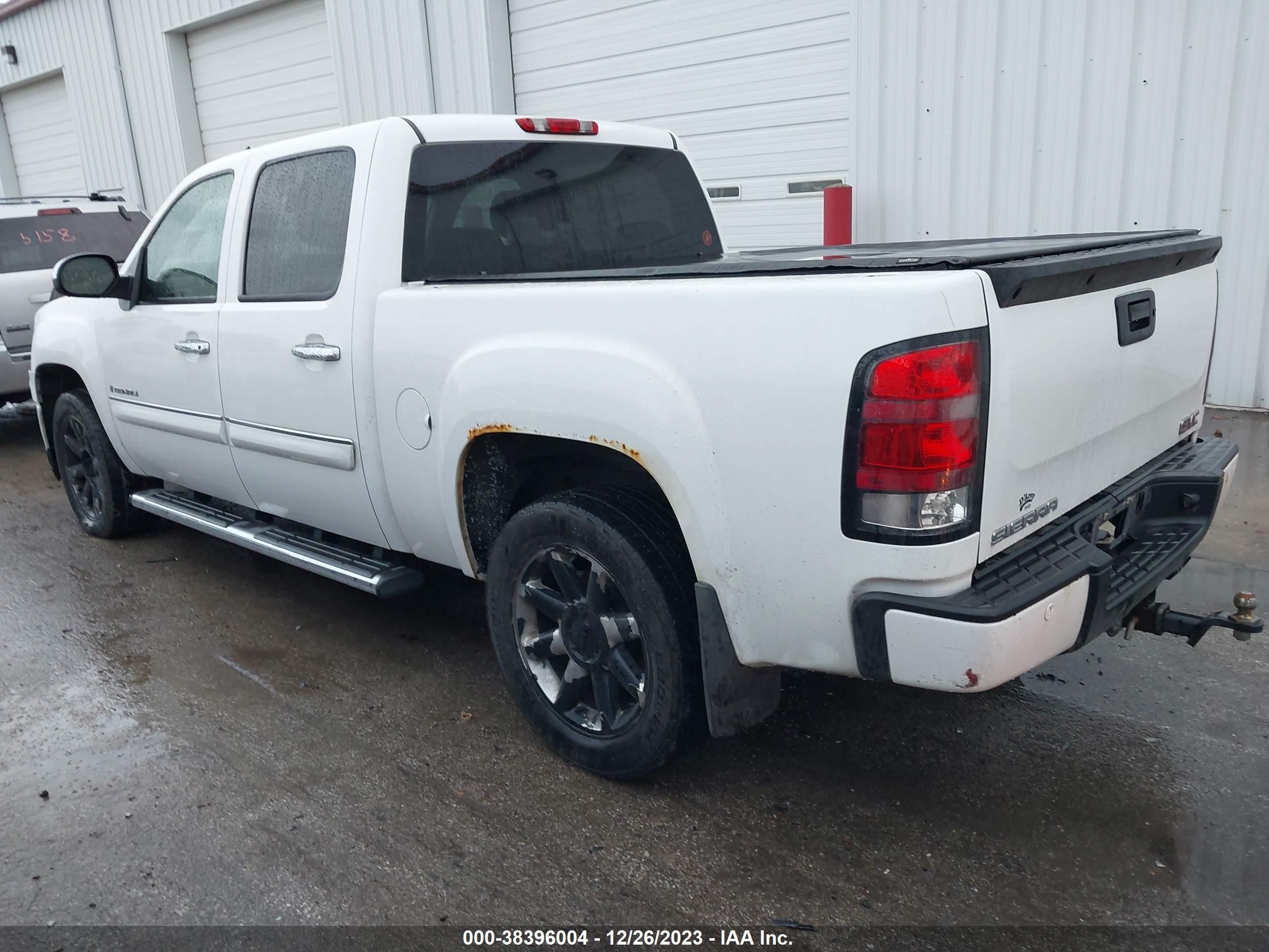 Photo 2 VIN: 2GTEK638881327329 - GMC SIERRA 