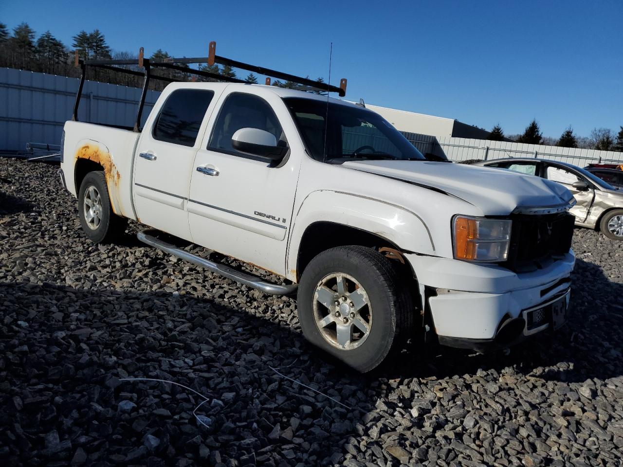 Photo 3 VIN: 2GTEK638X81331690 - GMC SIERRA 