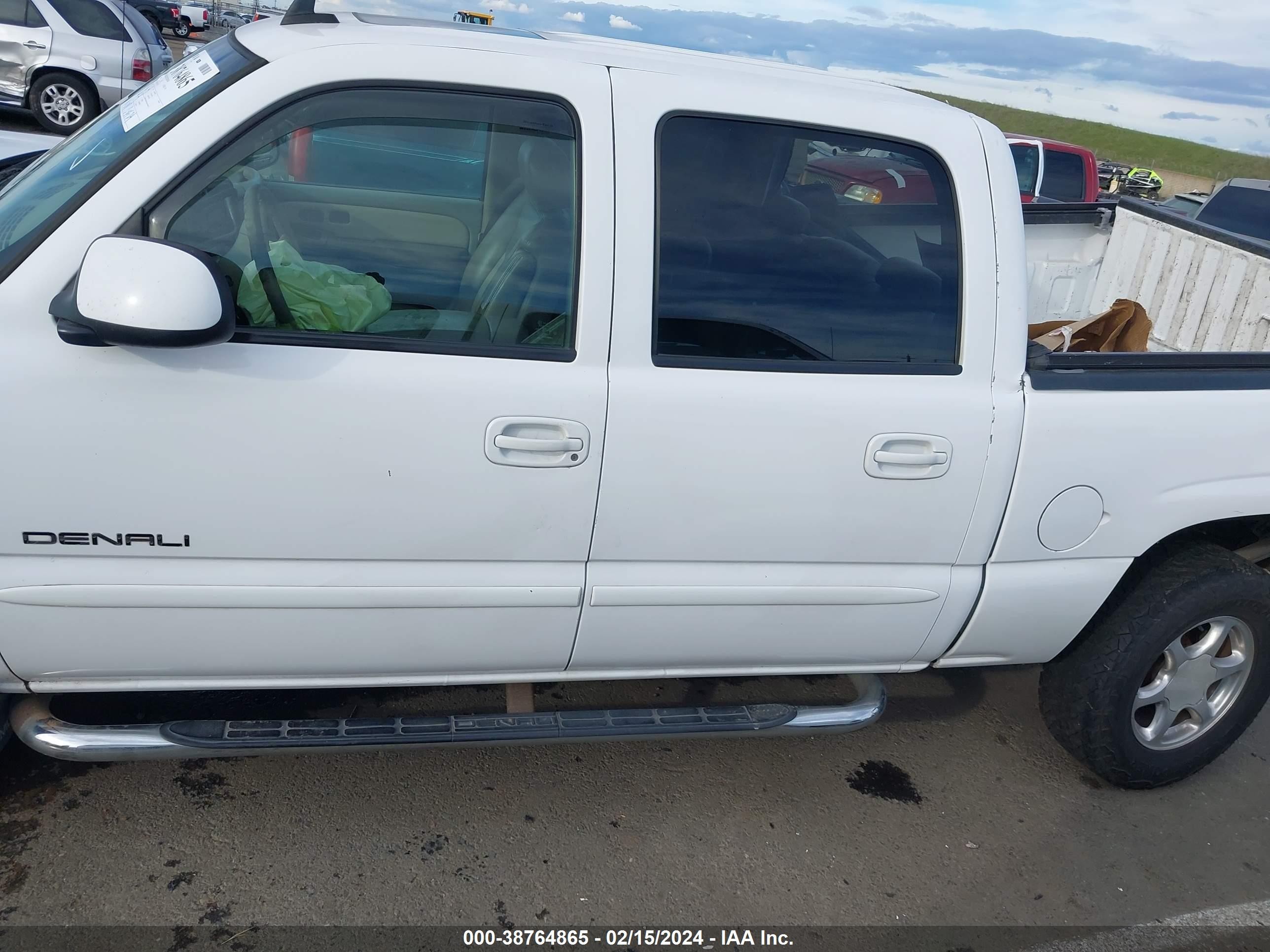 Photo 14 VIN: 2GTEK63N161233313 - GMC SIERRA 