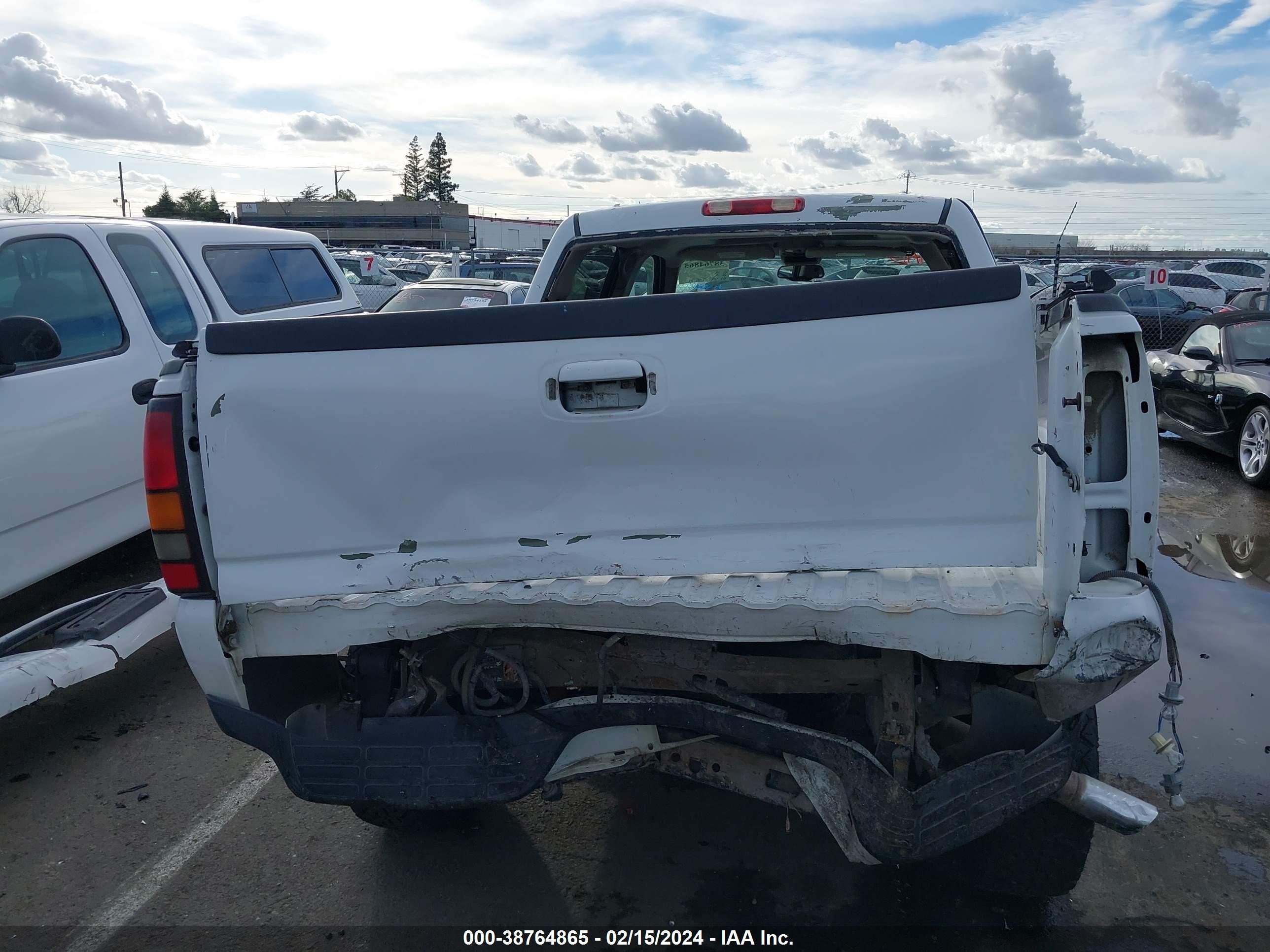 Photo 16 VIN: 2GTEK63N161233313 - GMC SIERRA 