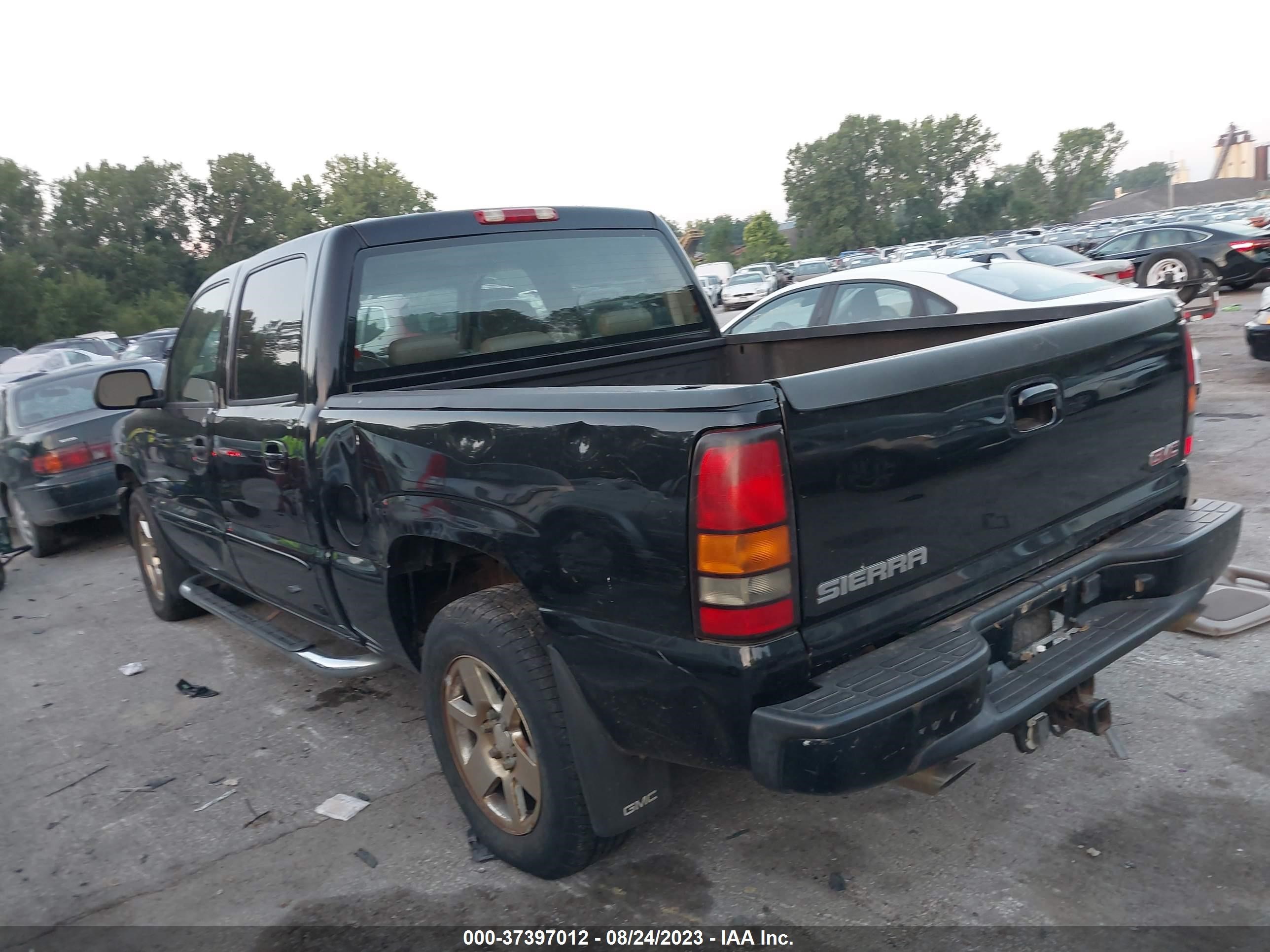 Photo 2 VIN: 2GTEK63N751337366 - GMC SIERRA 