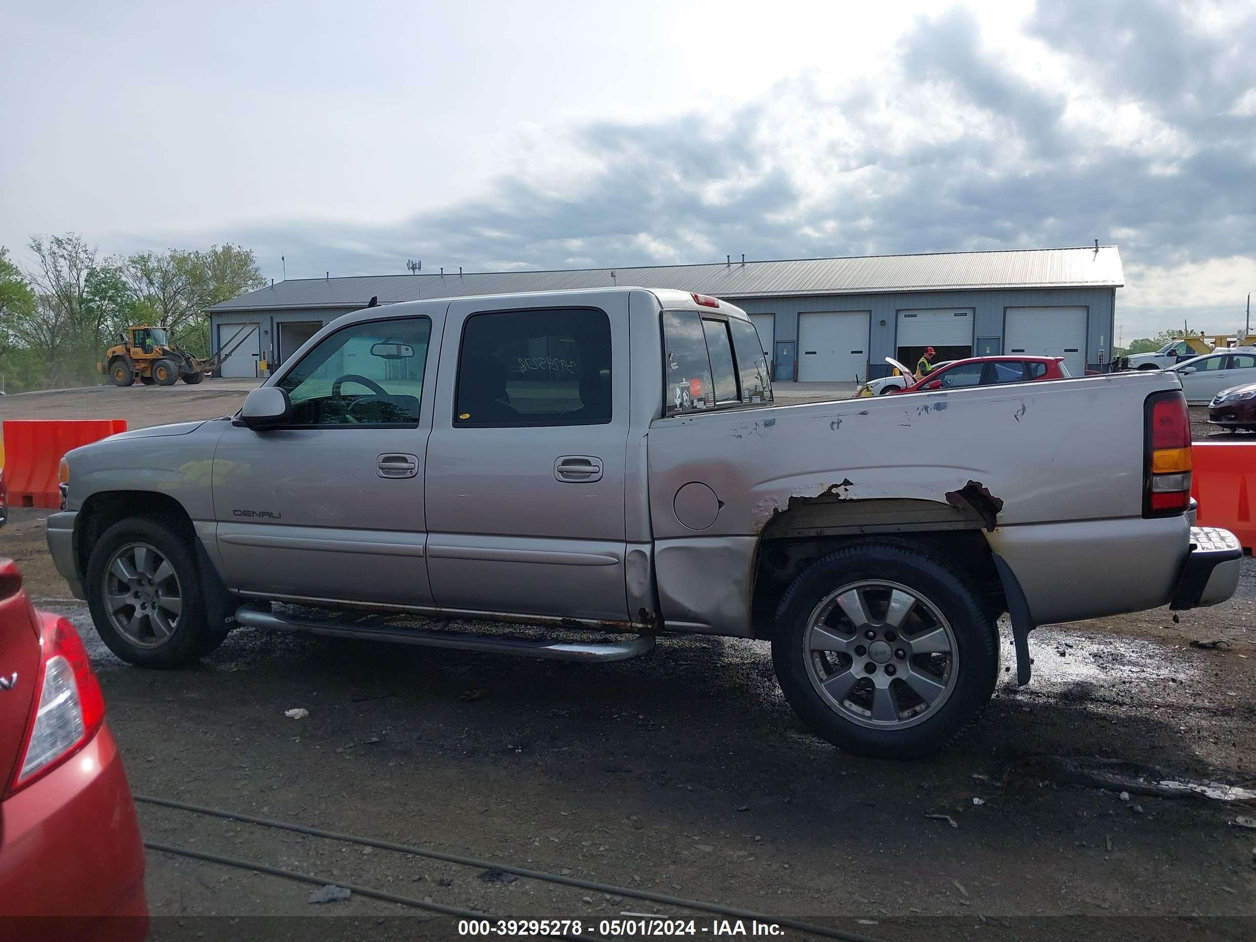 Photo 13 VIN: 2GTEK63N761210831 - GMC SIERRA 