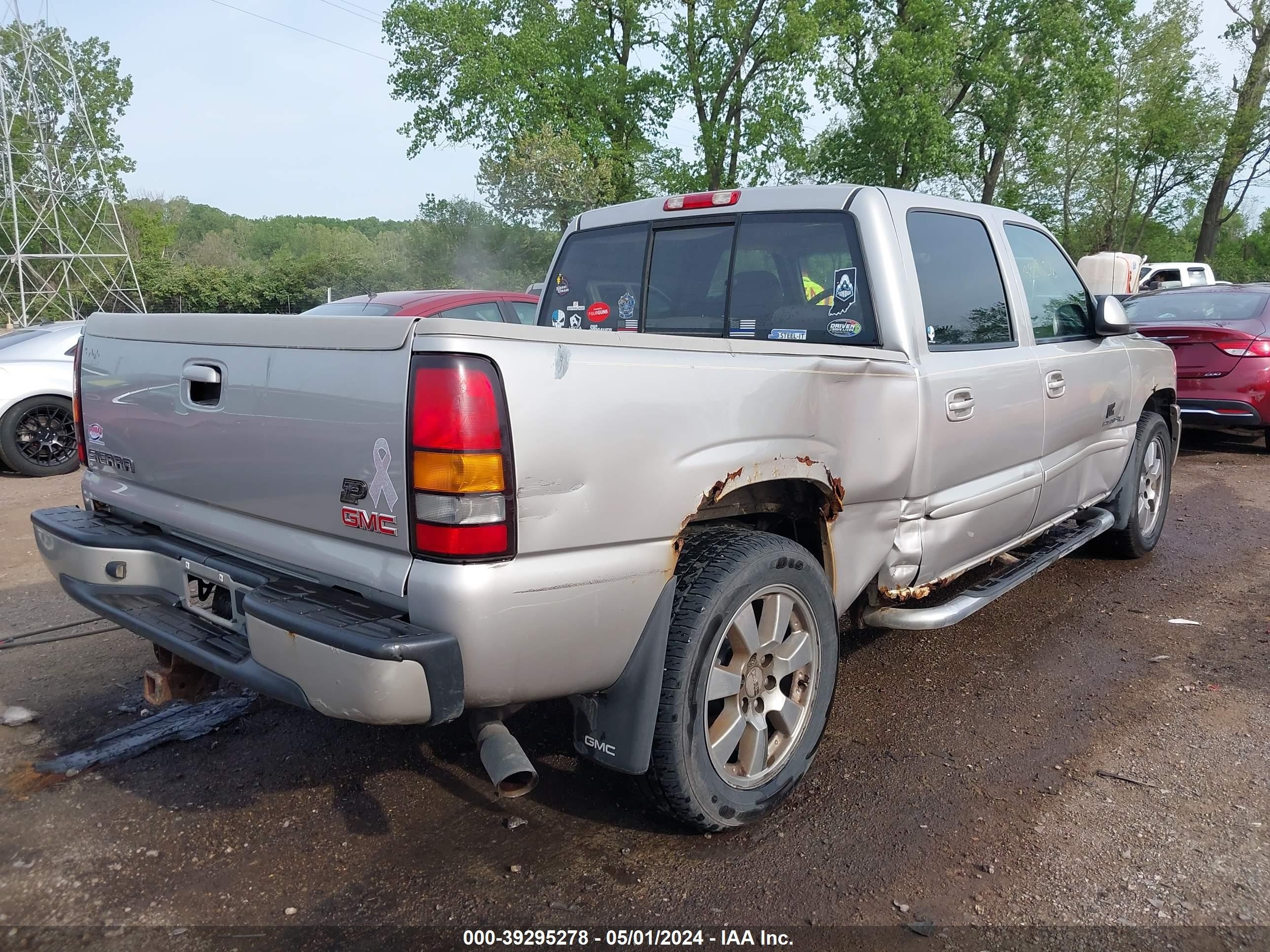 Photo 3 VIN: 2GTEK63N761210831 - GMC SIERRA 