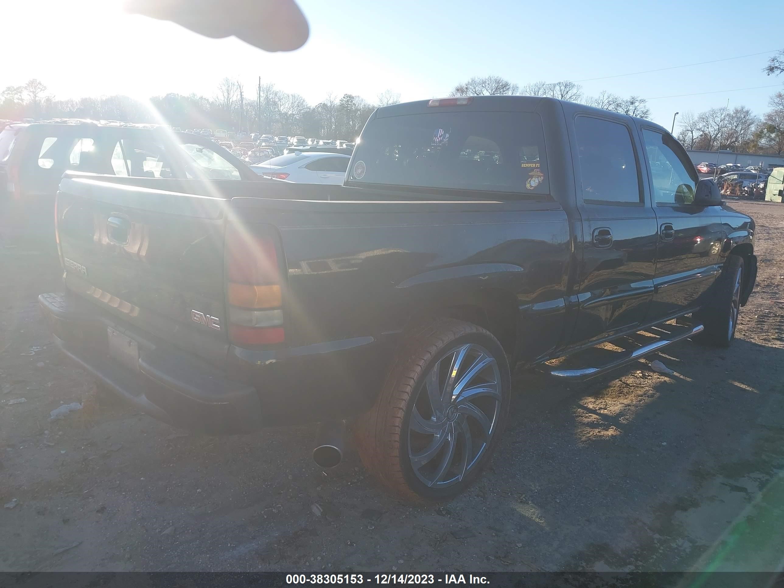 Photo 3 VIN: 2GTEK63N851334850 - GMC SIERRA 