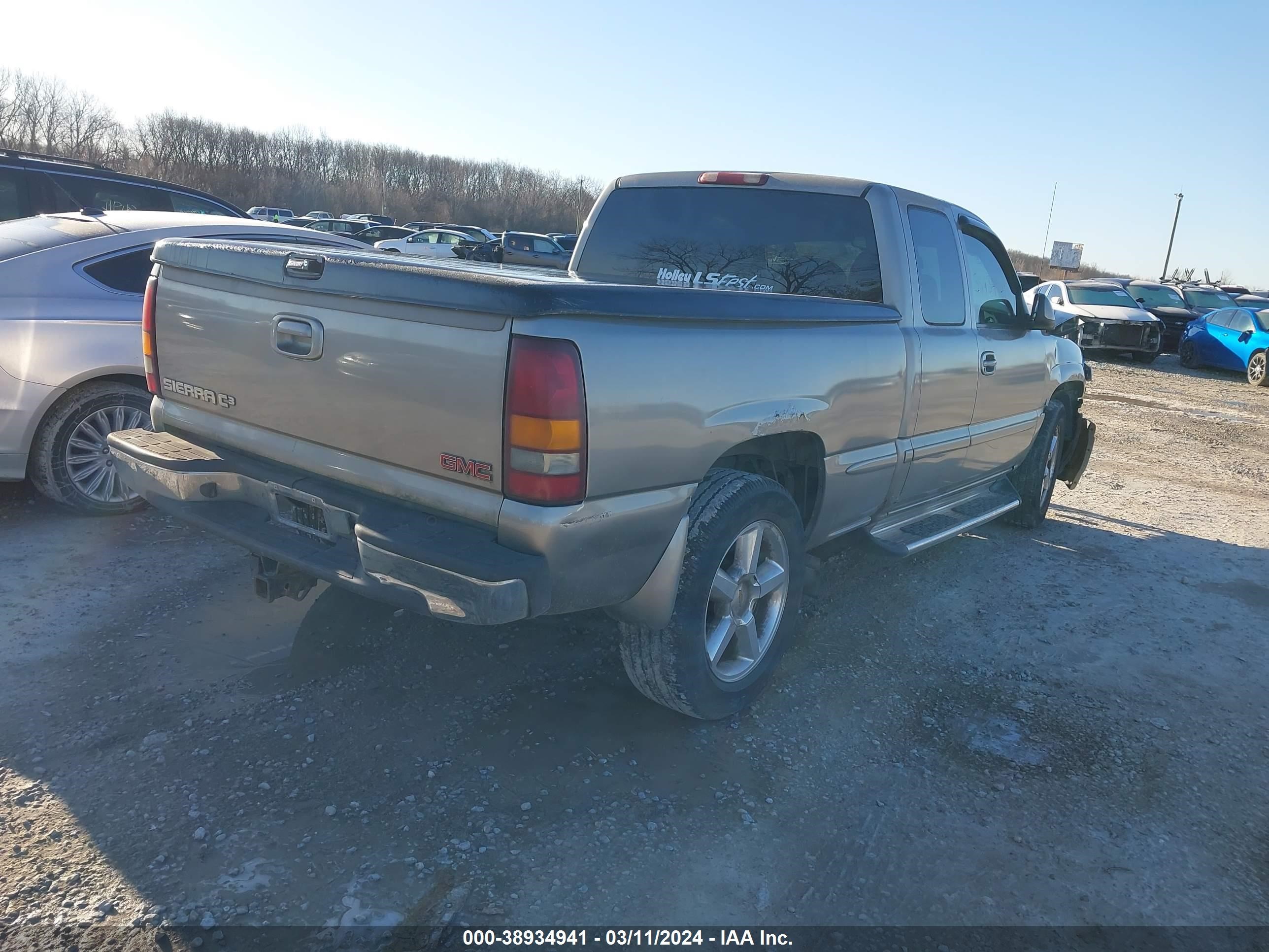 Photo 3 VIN: 2GTEK69U511319019 - GMC SIERRA 