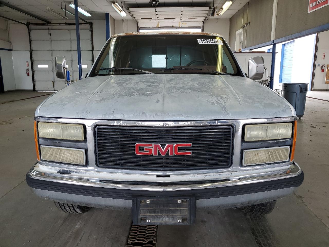 Photo 4 VIN: 2GTFC29K1M1549346 - GMC SIERRA 