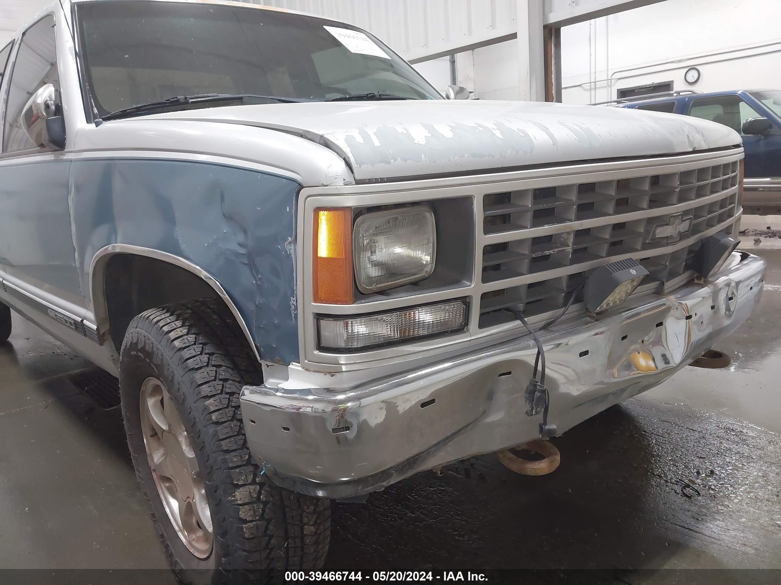 Photo 5 VIN: 2GTFK29K1J1579297 - GMC NULL 