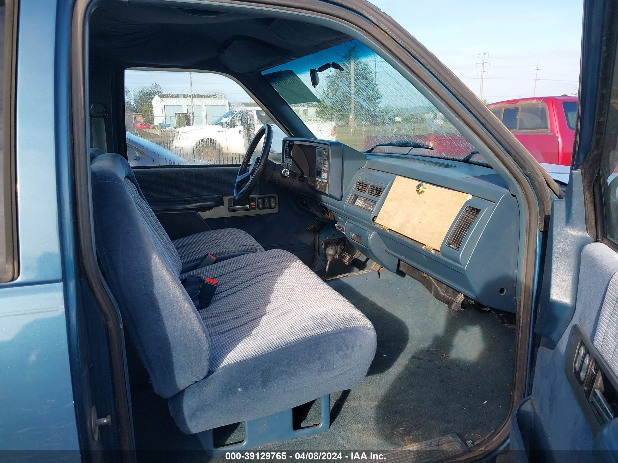 Photo 4 VIN: 2GTFK29K3L1527897 - GMC SIERRA 