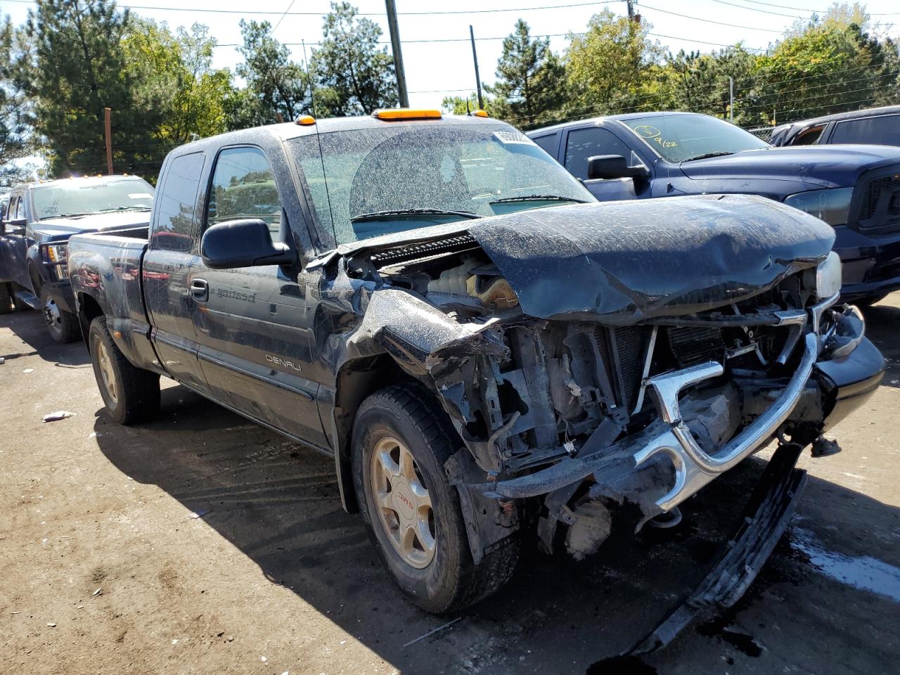 Photo 3 VIN: 2GTFK69U221333336 - GMC SIERRA 