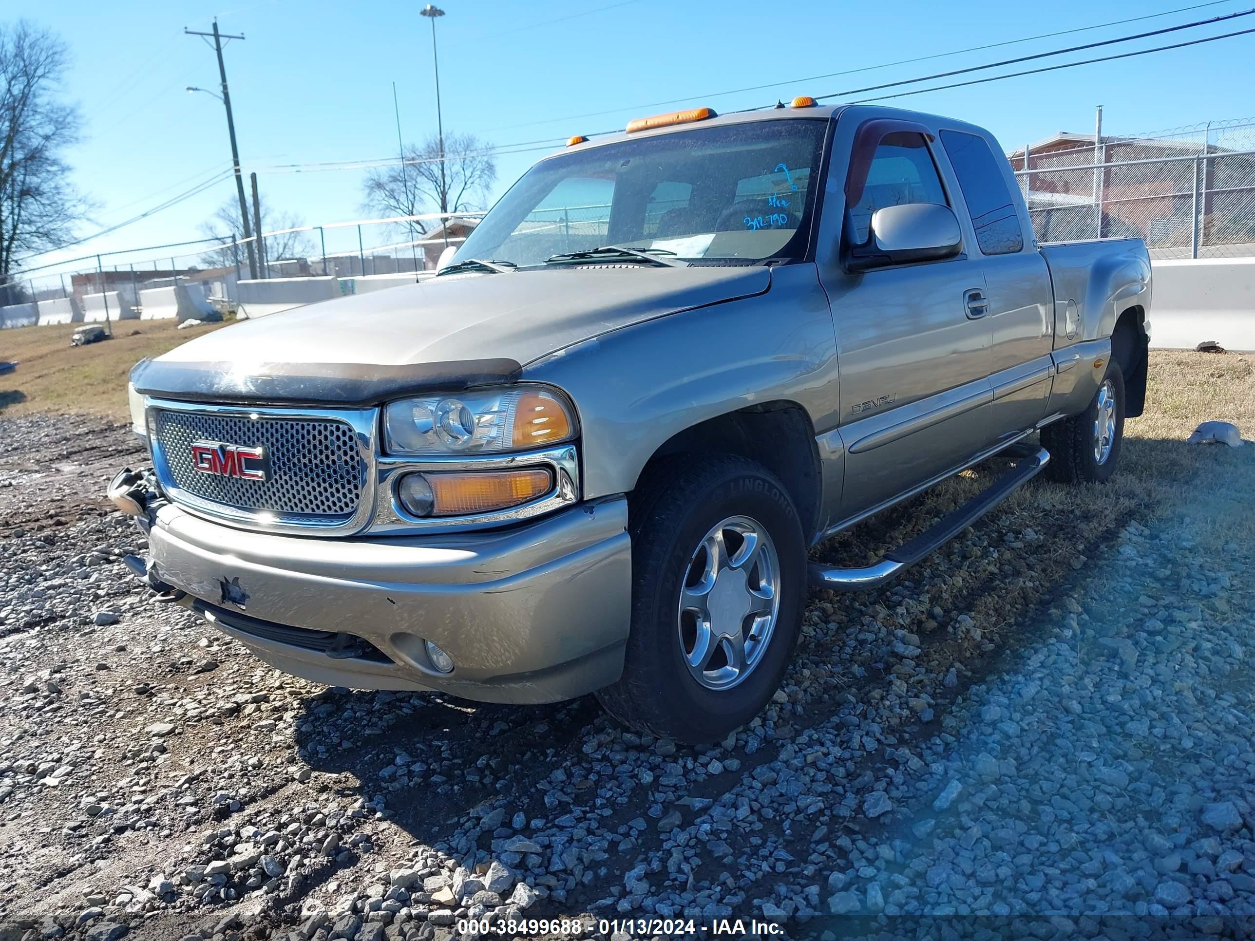 Photo 1 VIN: 2GTFK69U321342790 - GMC SIERRA 