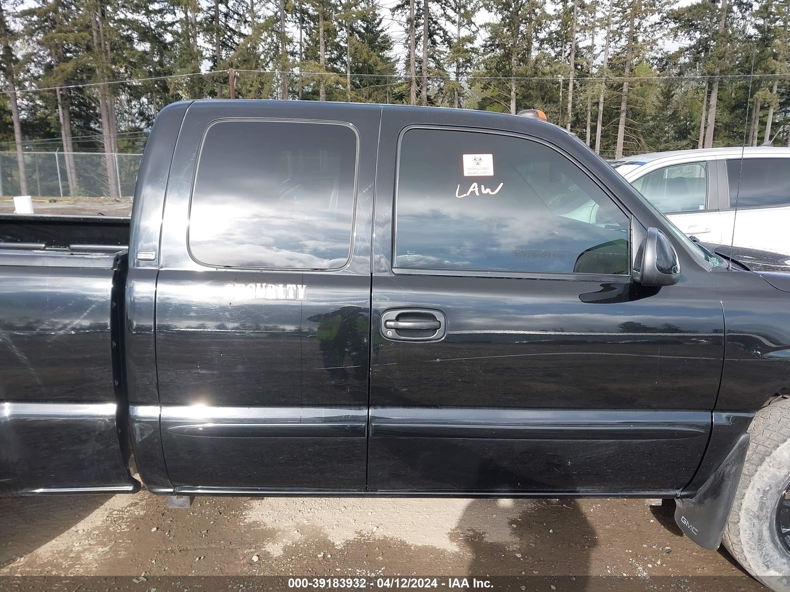 Photo 11 VIN: 2GTFK69U531274641 - GMC SIERRA 