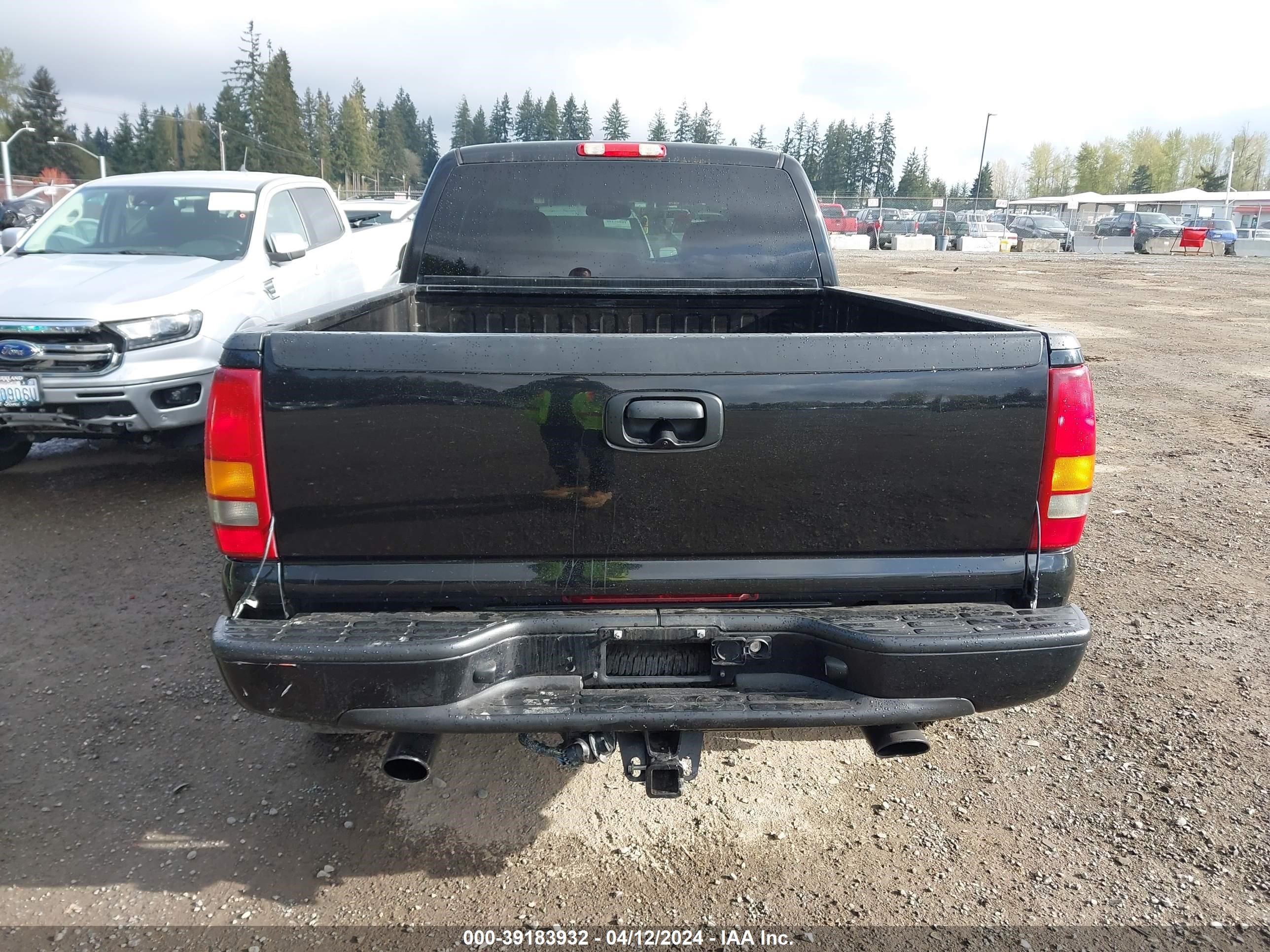 Photo 14 VIN: 2GTFK69U531274641 - GMC SIERRA 