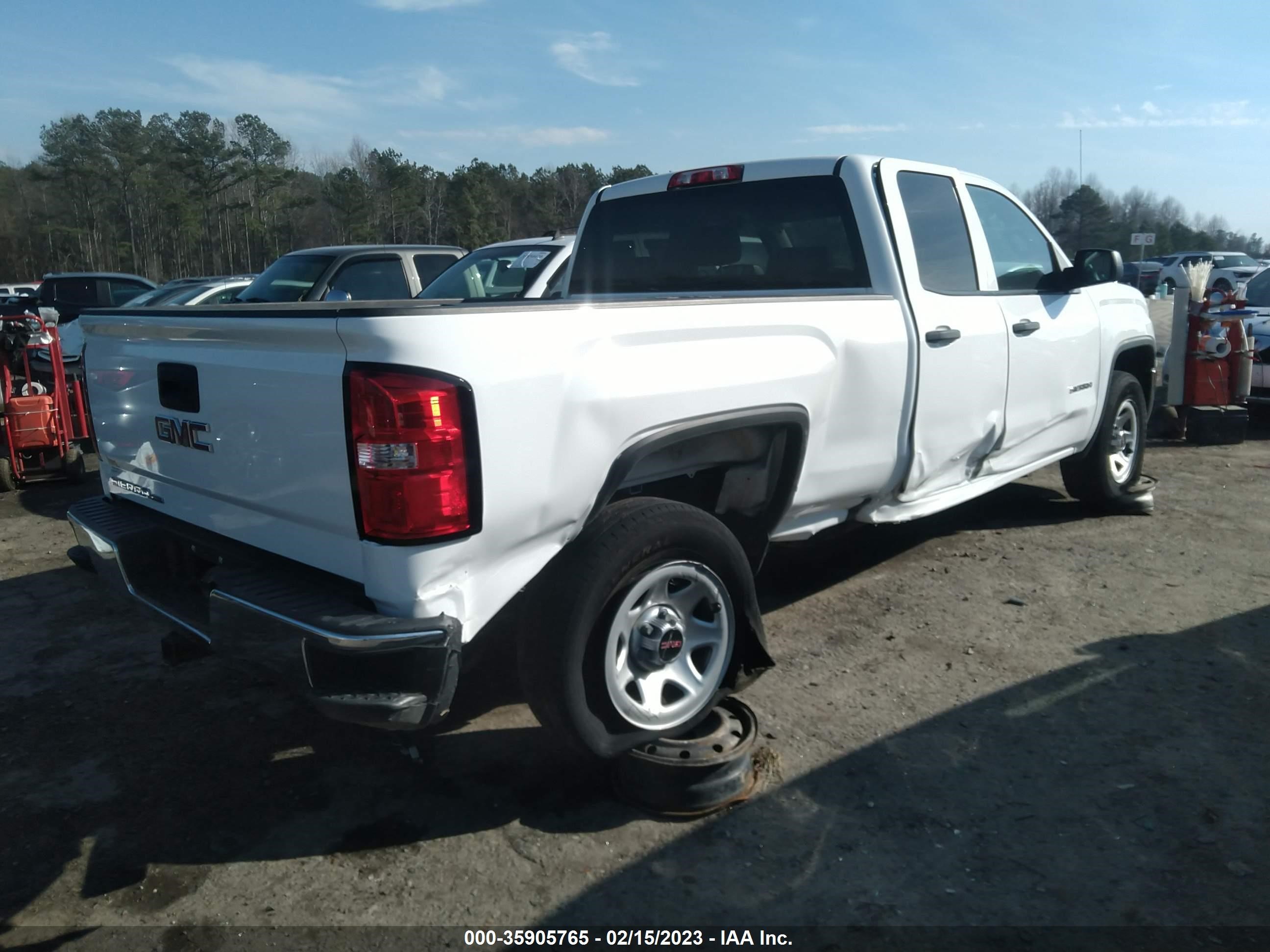 Photo 3 VIN: 2GTR1LEC3K1178419 - GMC SIERRA 