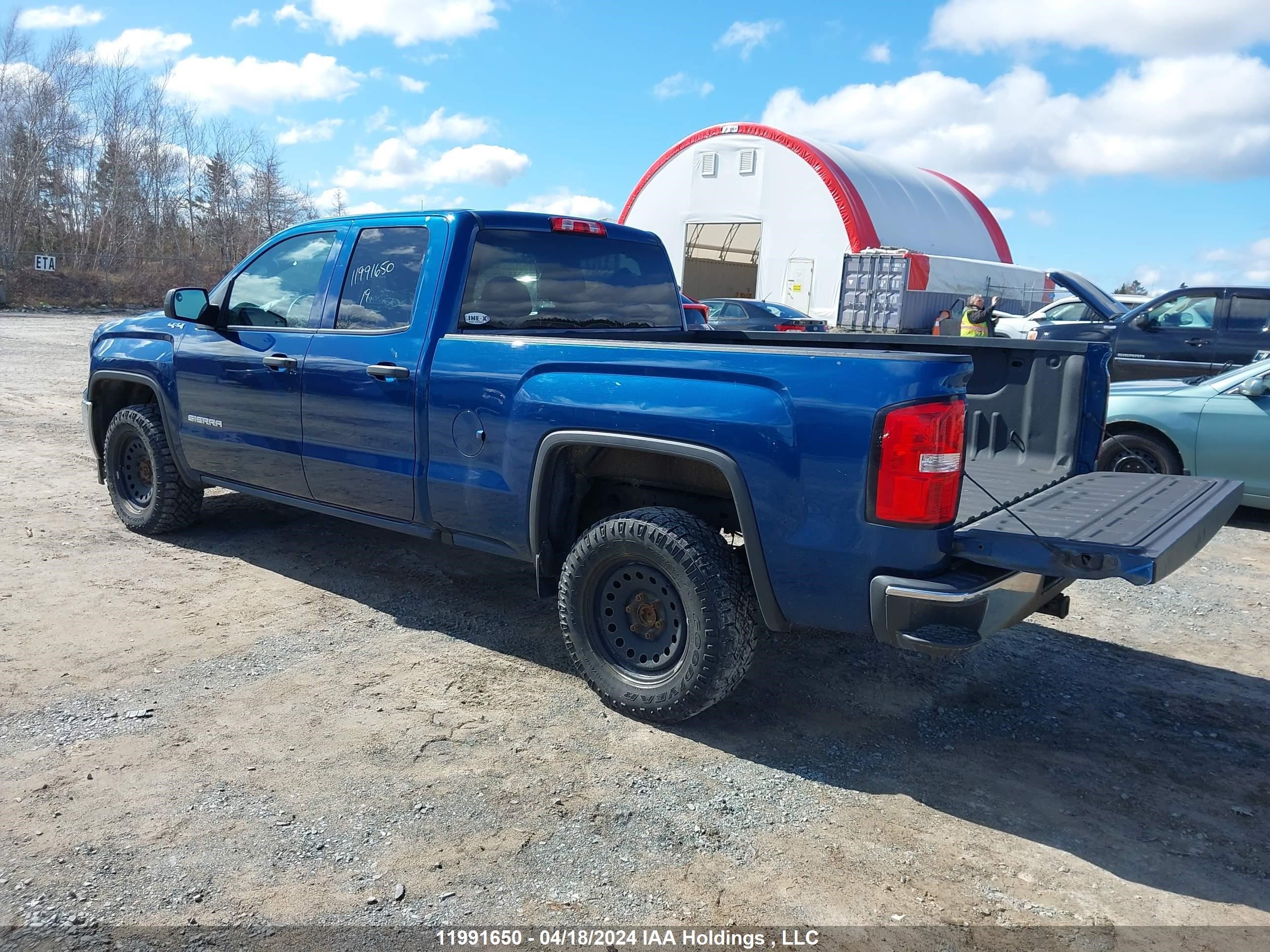 Photo 2 VIN: 2GTV2LEC4K1107709 - GMC SIERRA 