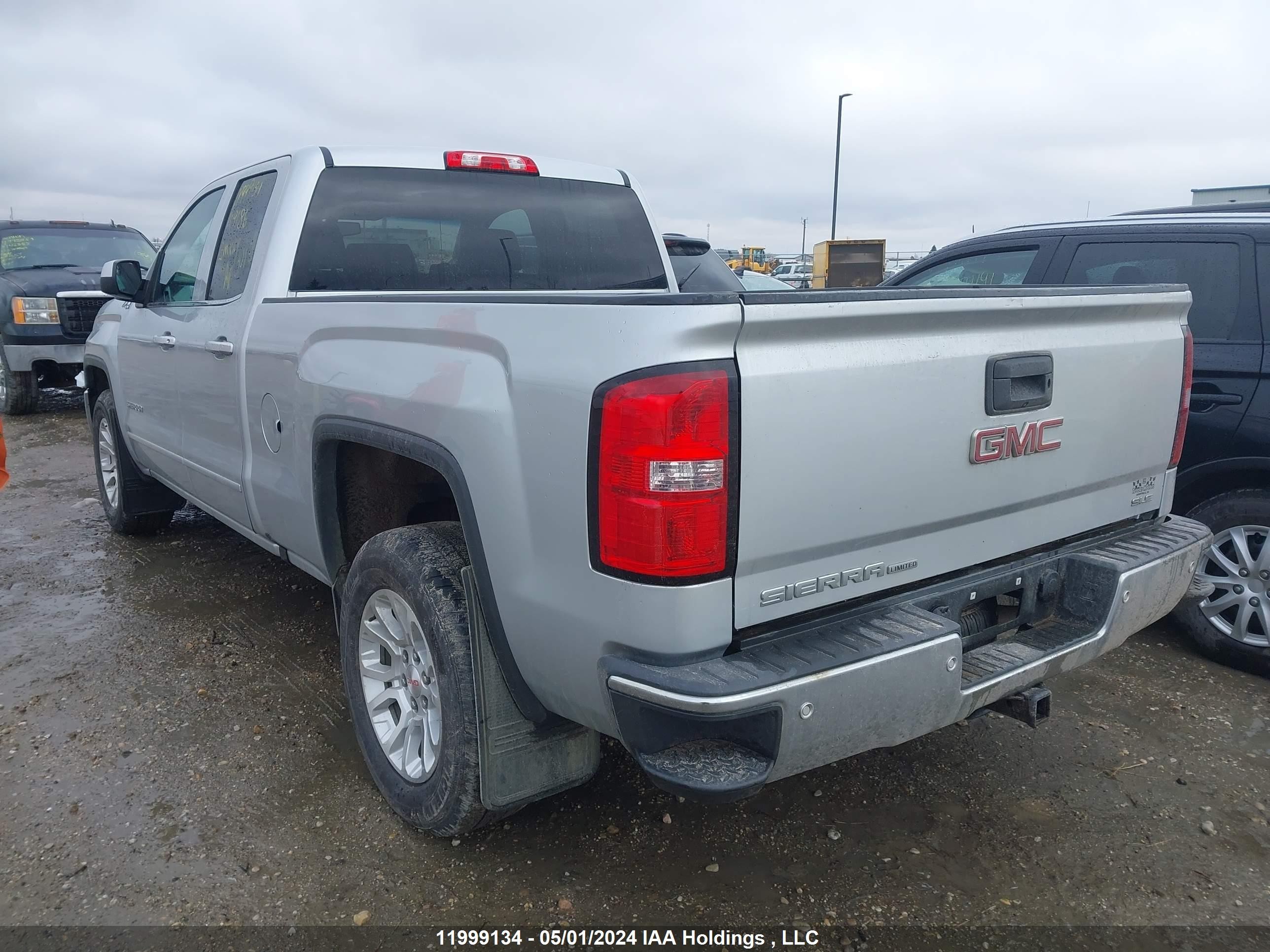 Photo 2 VIN: 2GTV2MEC6K1119186 - GMC SIERRA 