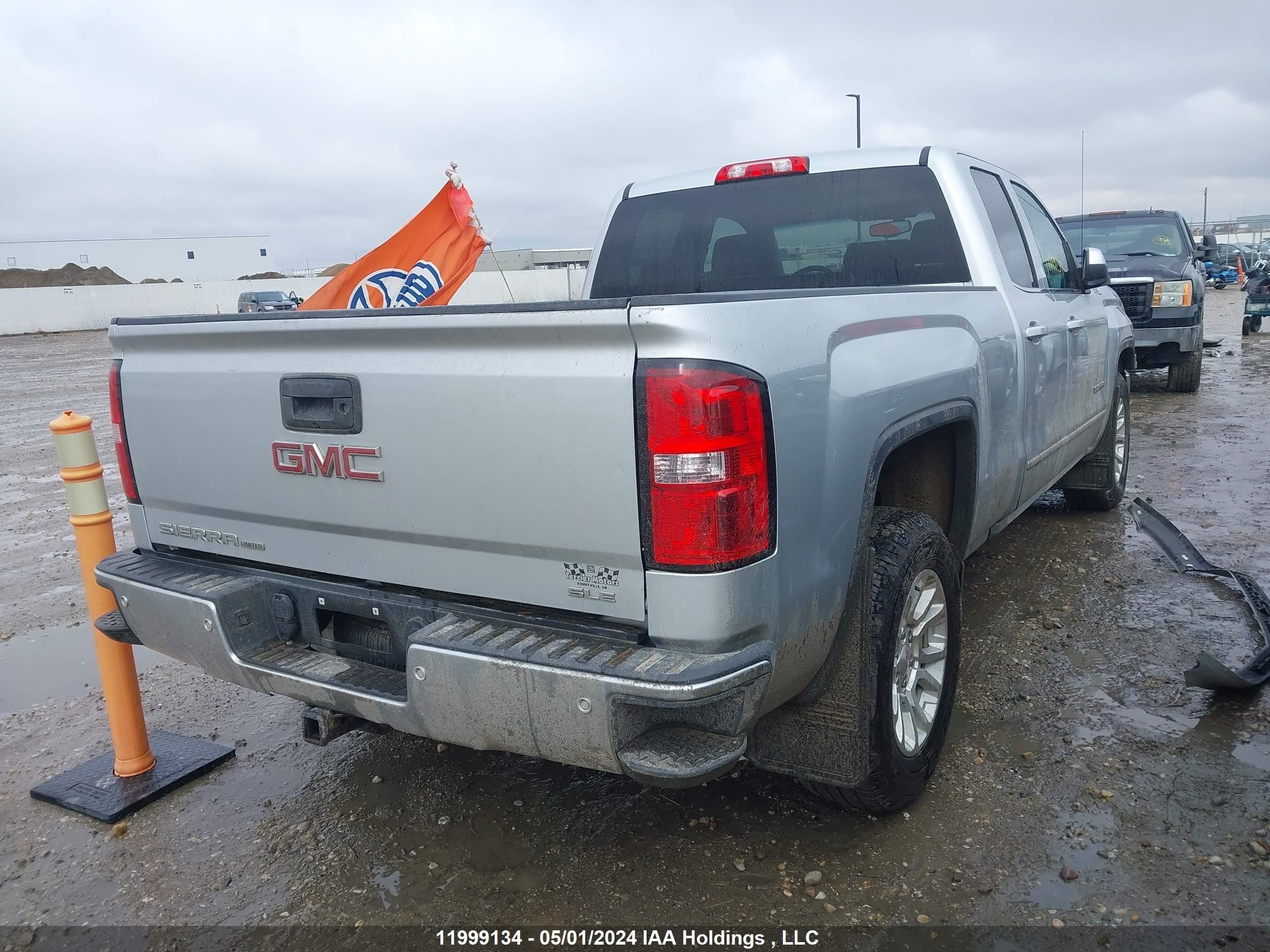 Photo 3 VIN: 2GTV2MEC6K1119186 - GMC SIERRA 