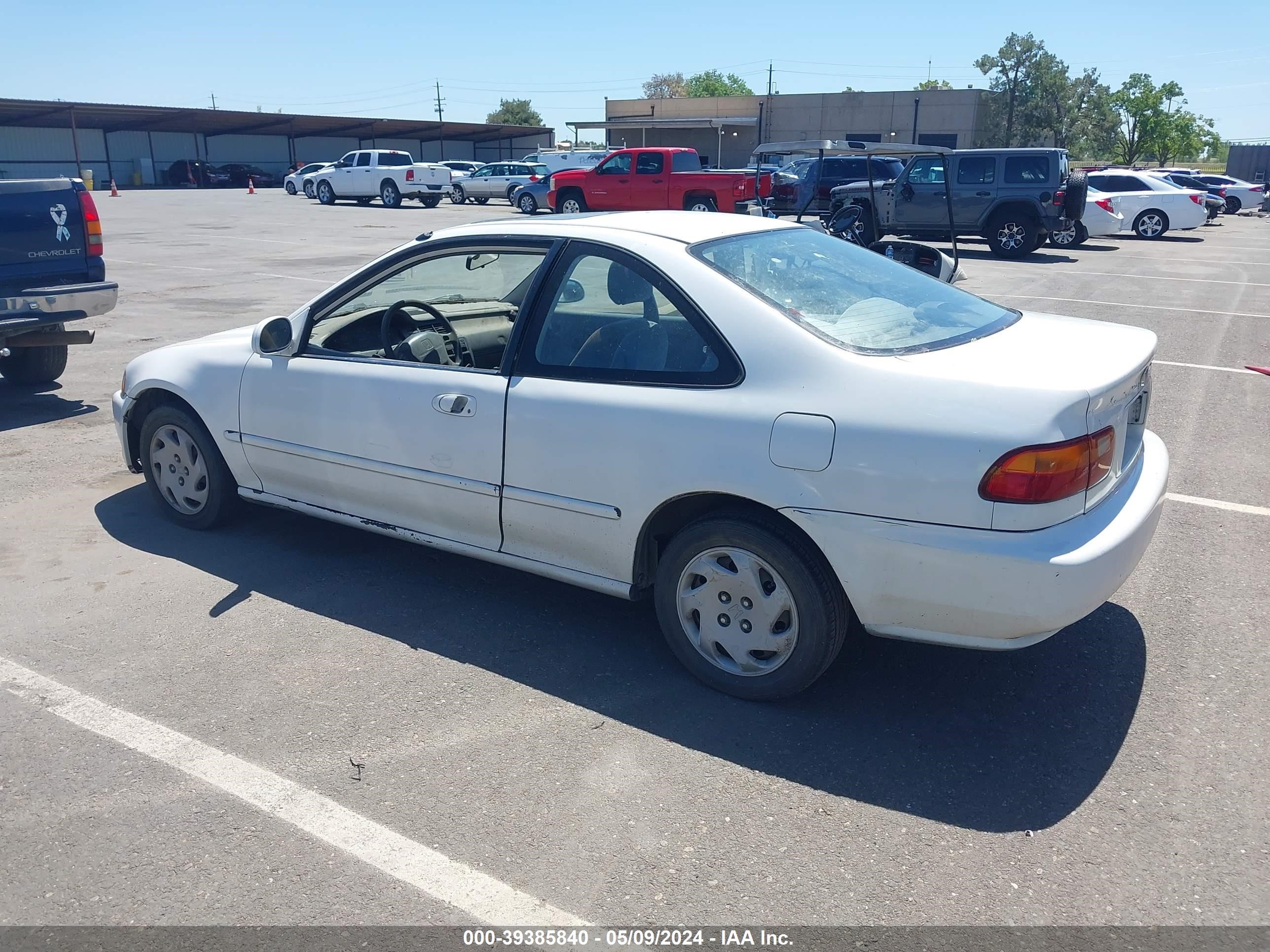 Photo 2 VIN: 2HGEJ1131SH573975 - HONDA CIVIC 