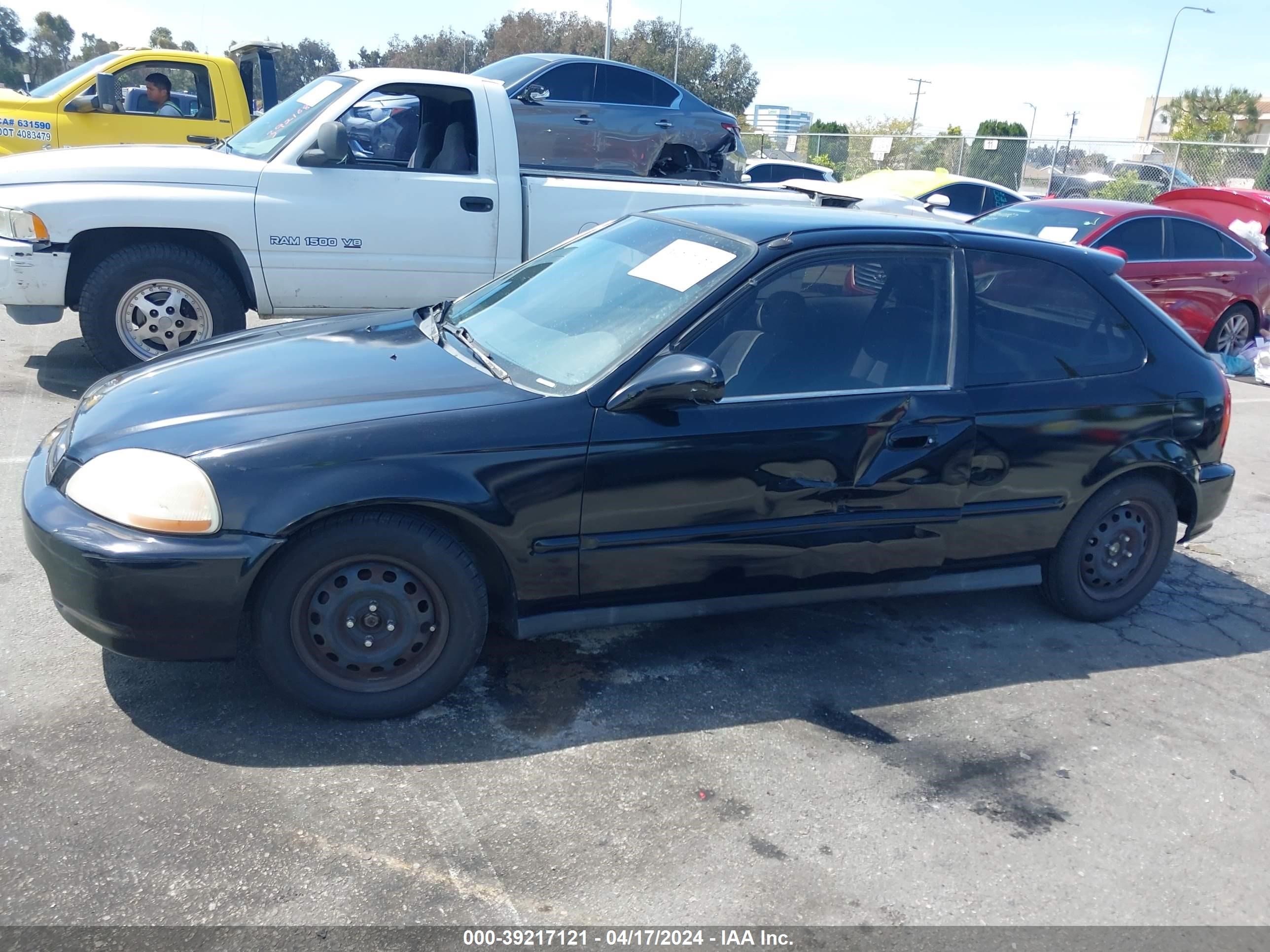 Photo 13 VIN: 2HGEJ6449WH122204 - HONDA CIVIC 