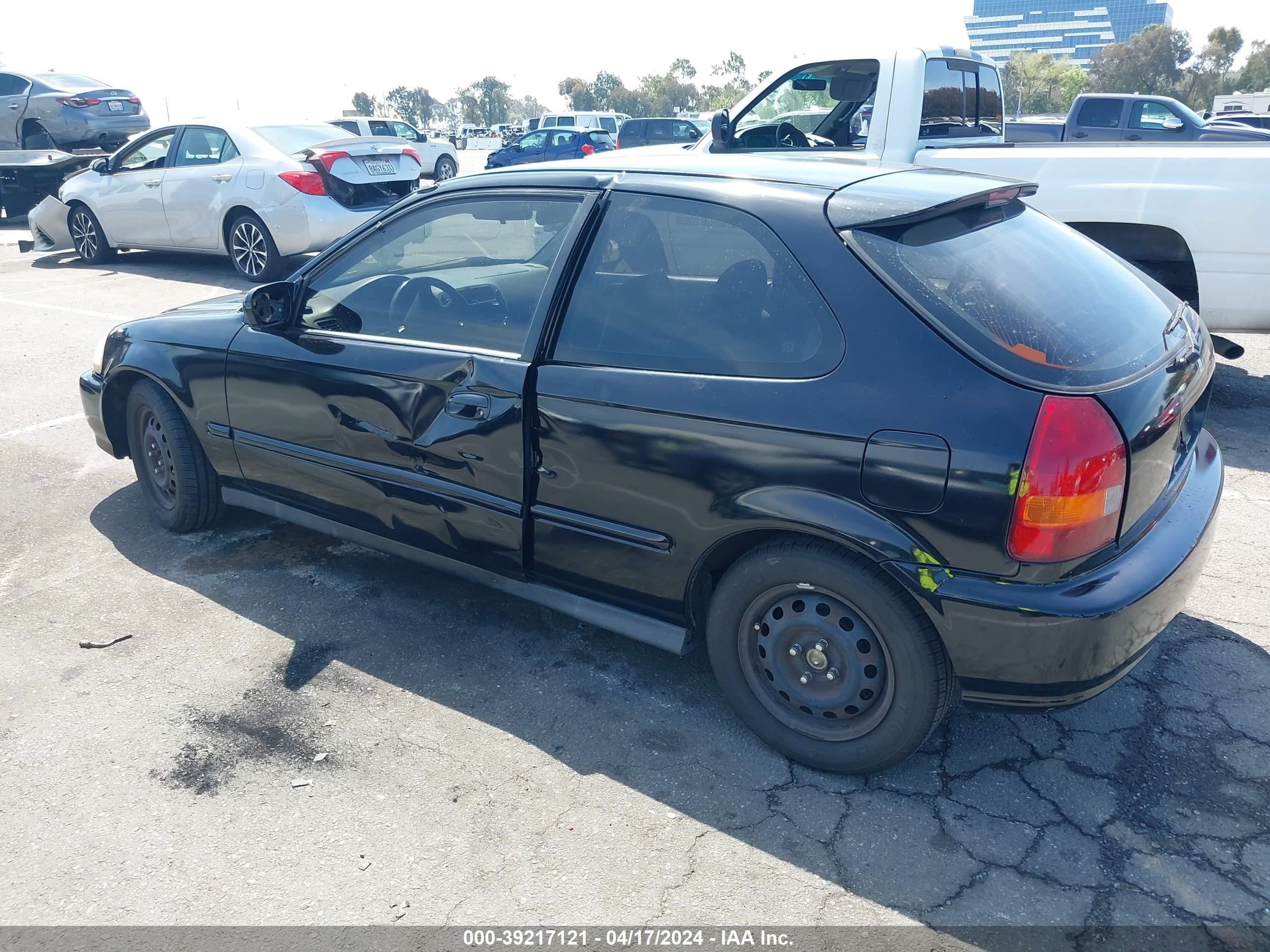 Photo 2 VIN: 2HGEJ6449WH122204 - HONDA CIVIC 