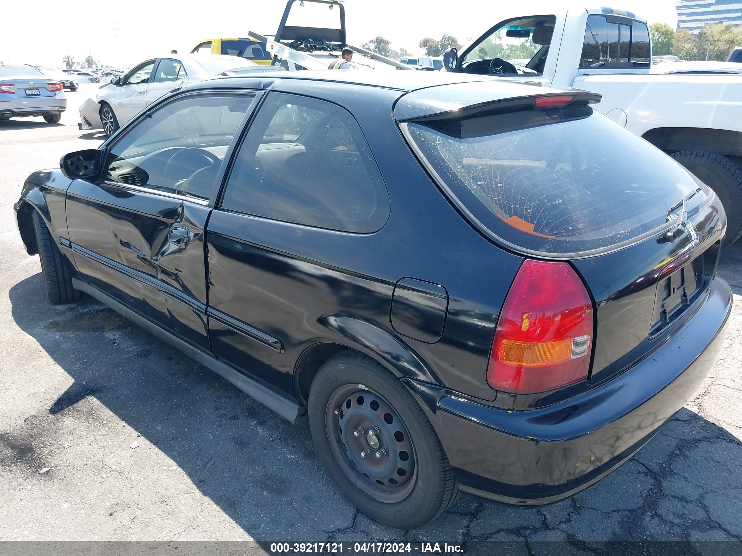 Photo 5 VIN: 2HGEJ6449WH122204 - HONDA CIVIC 