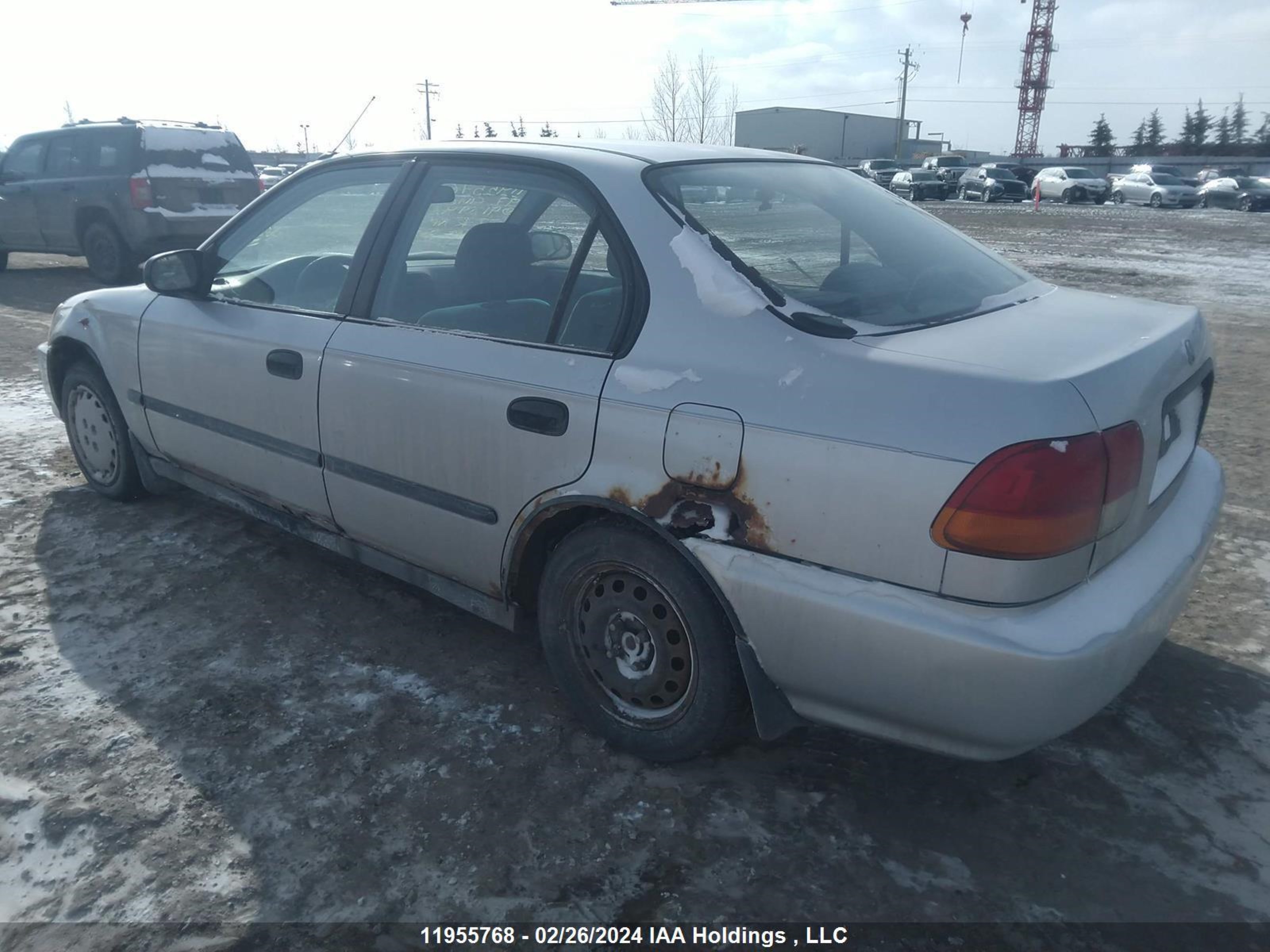 Photo 2 VIN: 2HGEJ6555VH916946 - HONDA CIVIC 