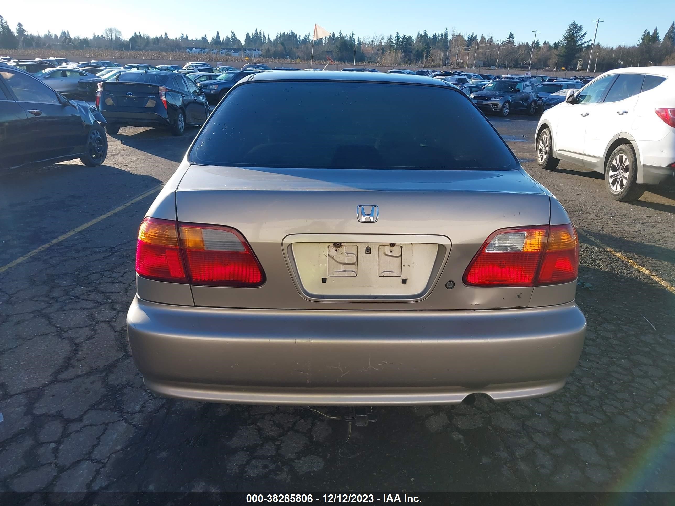 Photo 14 VIN: 2HGEJ6571YH543698 - HONDA CIVIC 