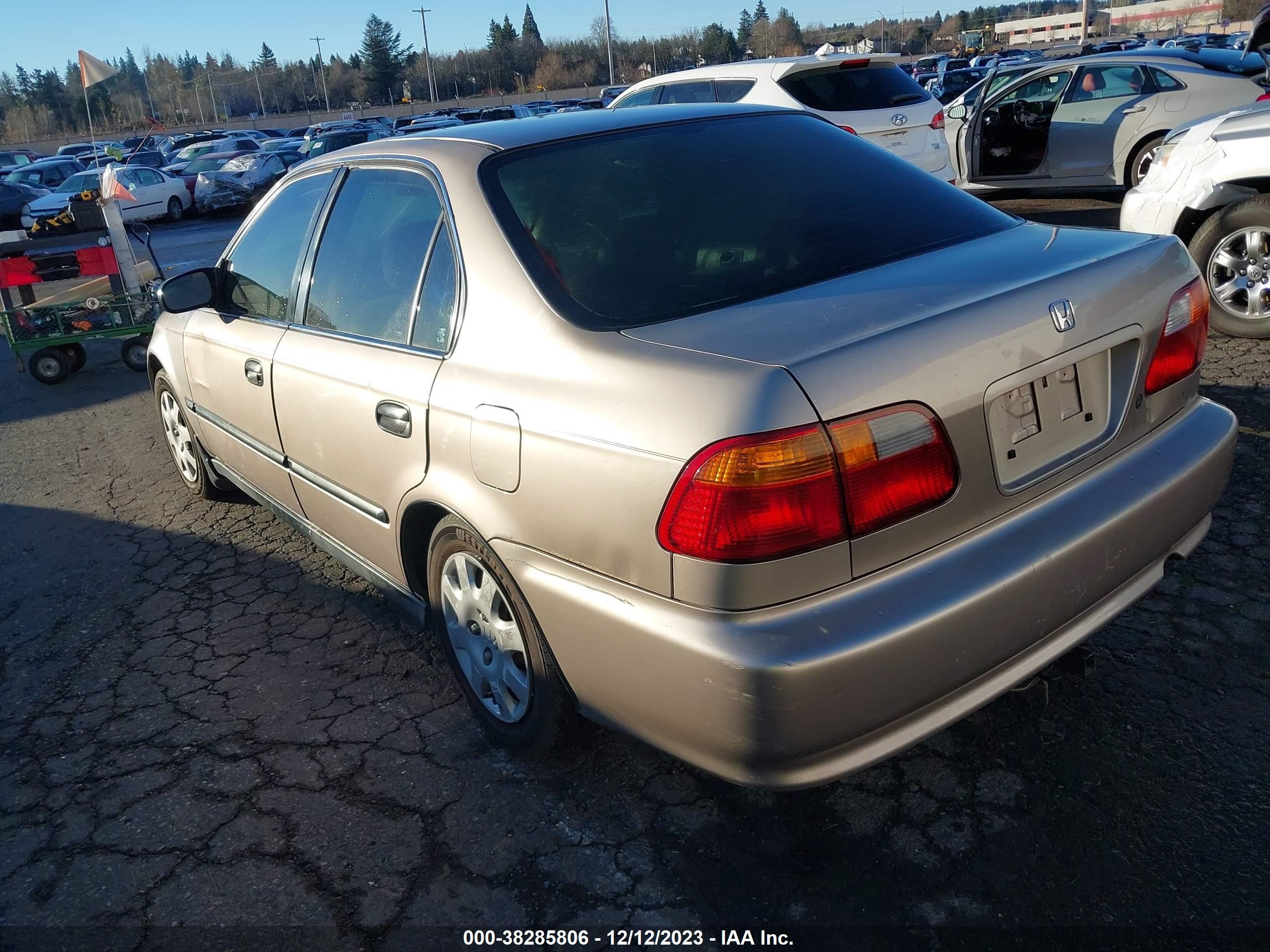 Photo 2 VIN: 2HGEJ6571YH543698 - HONDA CIVIC 