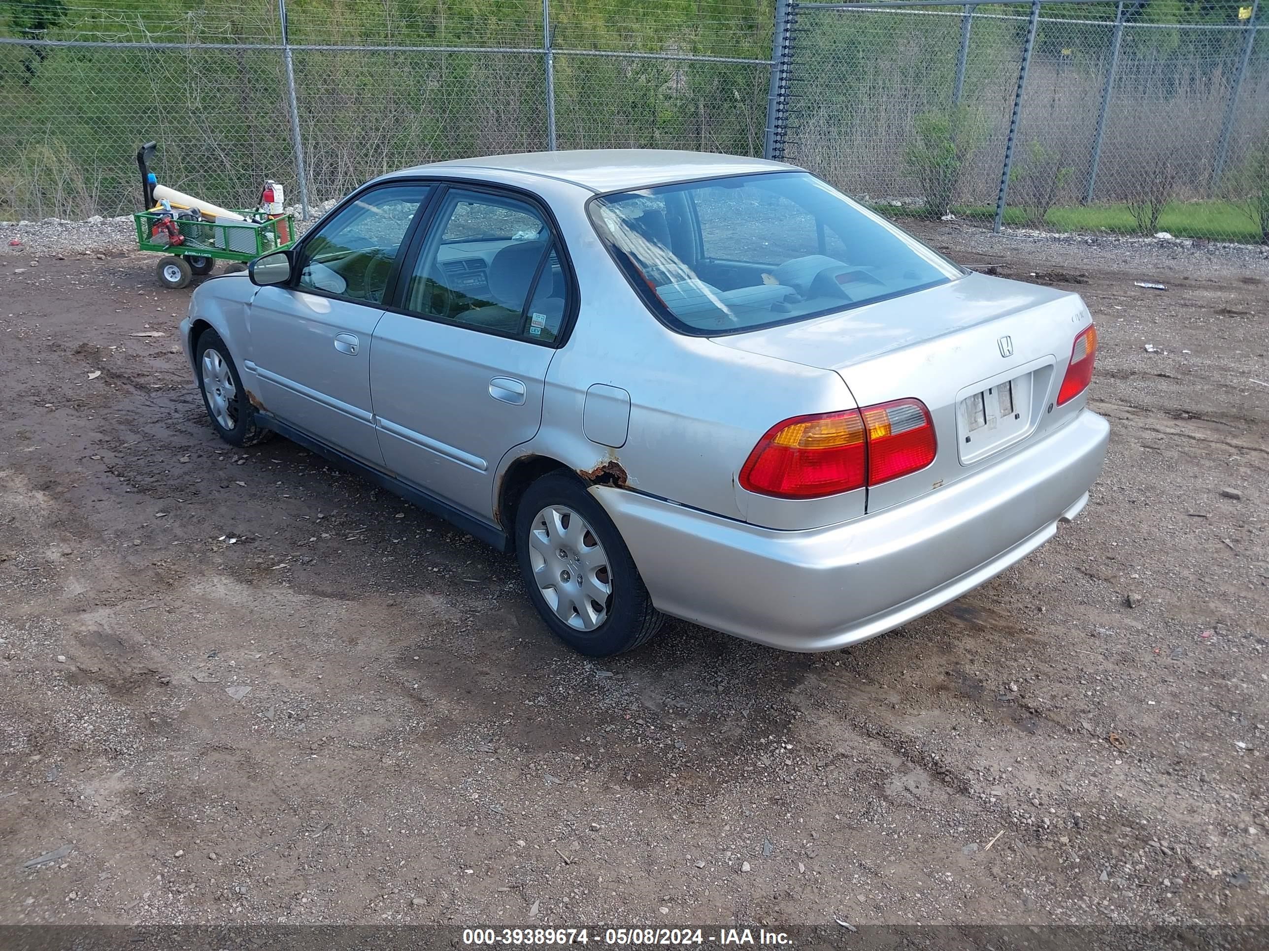 Photo 2 VIN: 2HGEJ661XYH510418 - HONDA CIVIC 