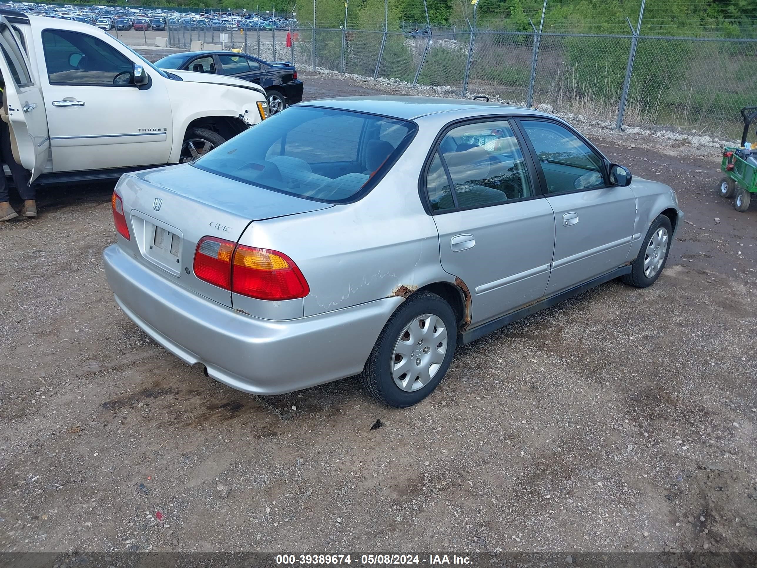 Photo 3 VIN: 2HGEJ661XYH510418 - HONDA CIVIC 