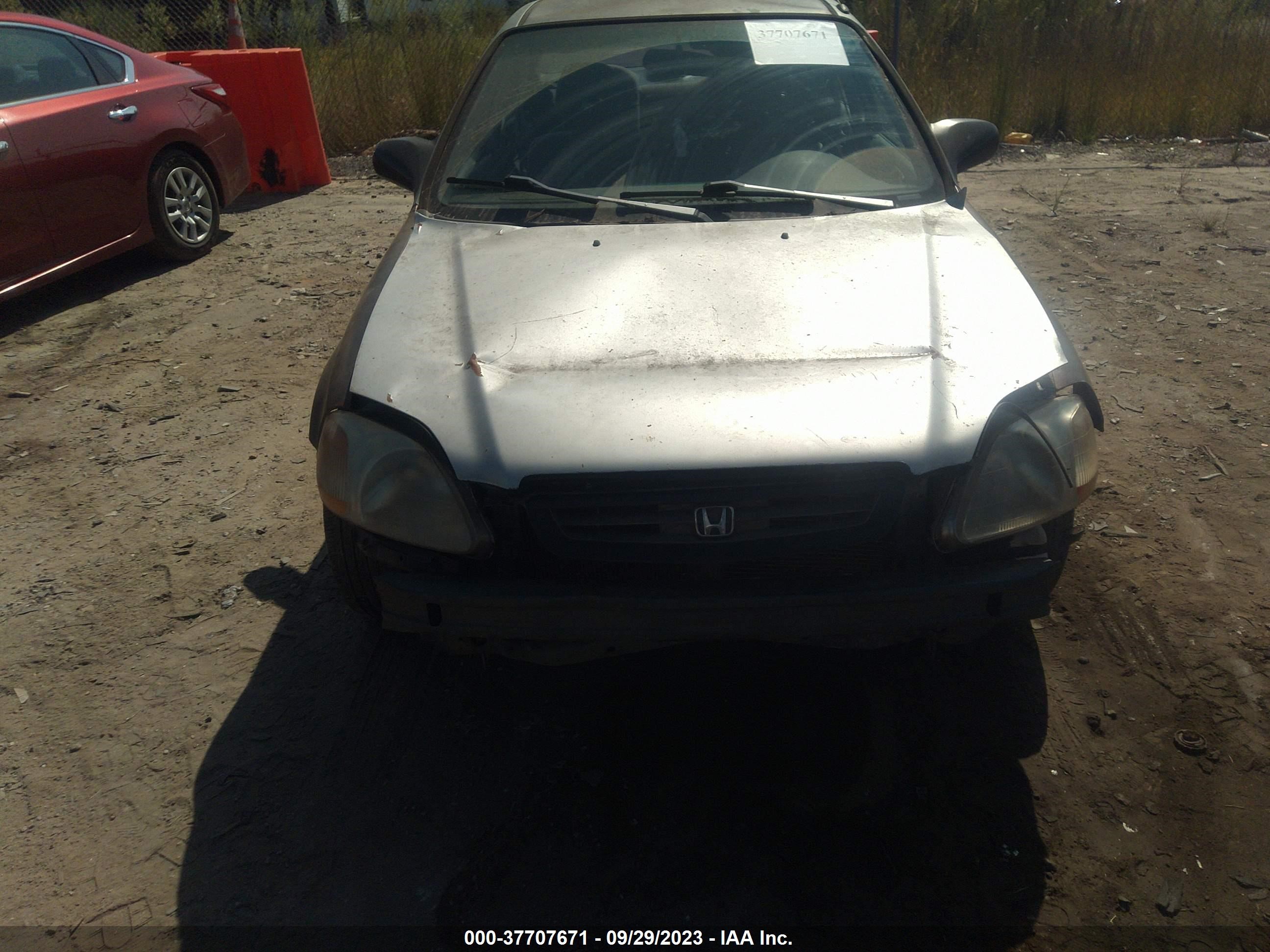 Photo 5 VIN: 2HGEJ6675WH526981 - HONDA CIVIC 