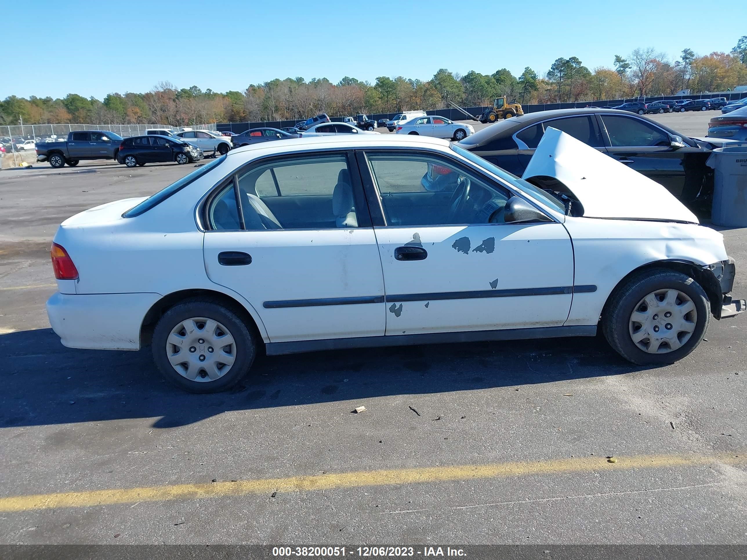 Photo 12 VIN: 2HGEJ6676XH533813 - HONDA CIVIC 