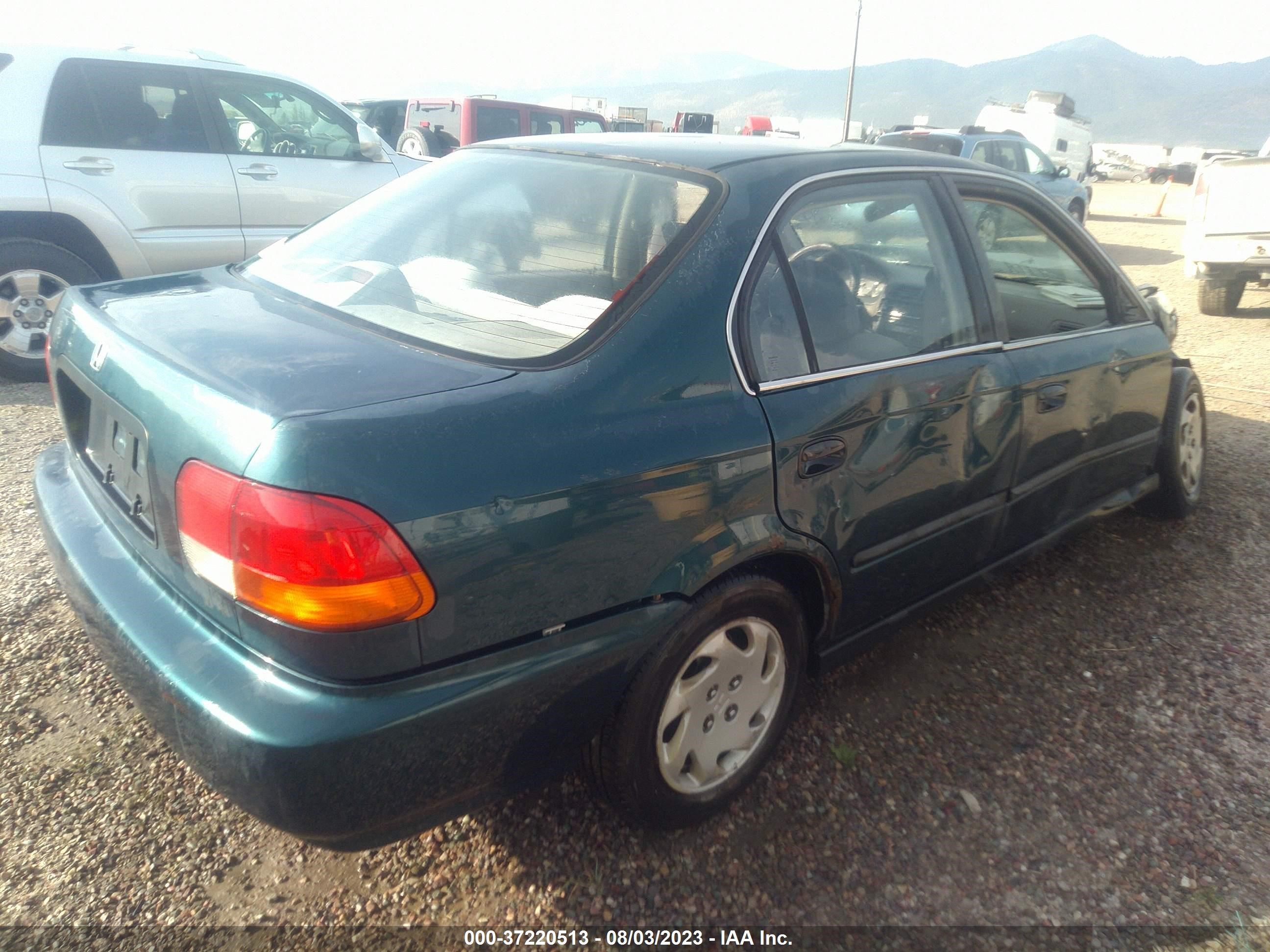 Photo 3 VIN: 2HGEJ6678TH550137 - HONDA CIVIC 