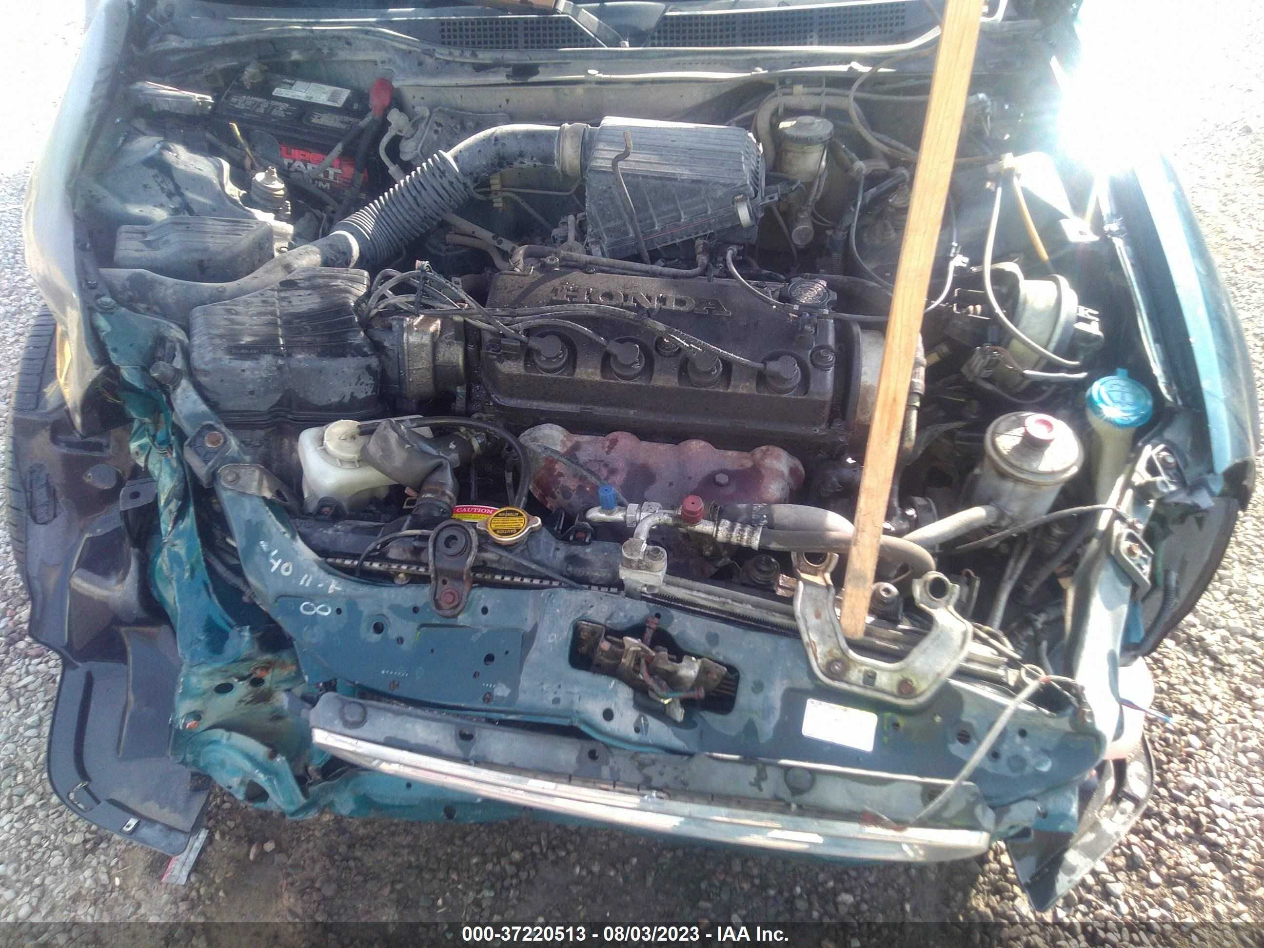 Photo 9 VIN: 2HGEJ6678TH550137 - HONDA CIVIC 