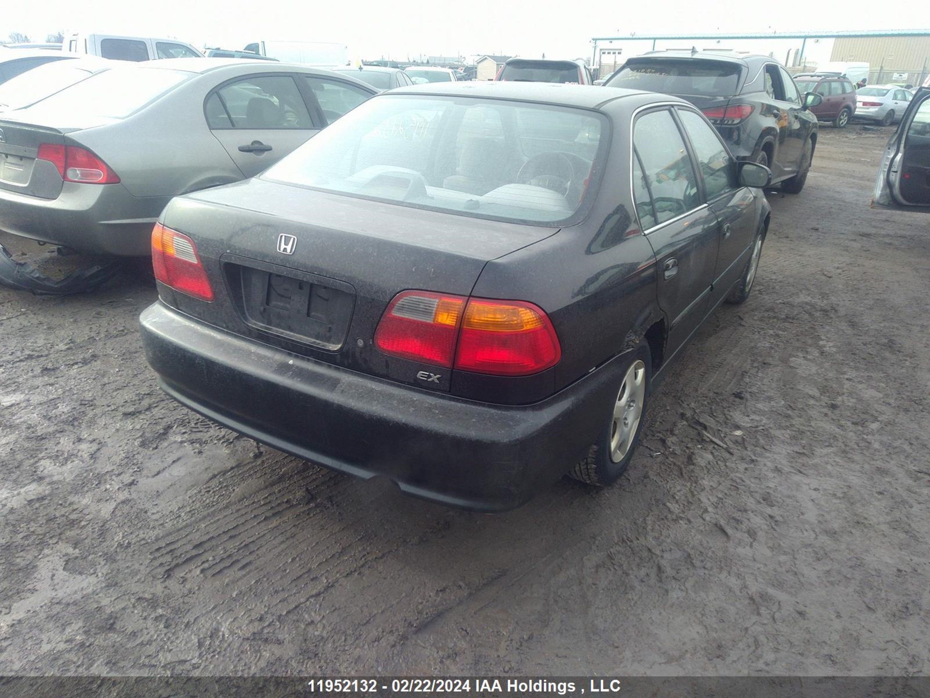 Photo 3 VIN: 2HGEJ6681YH907139 - HONDA CIVIC 