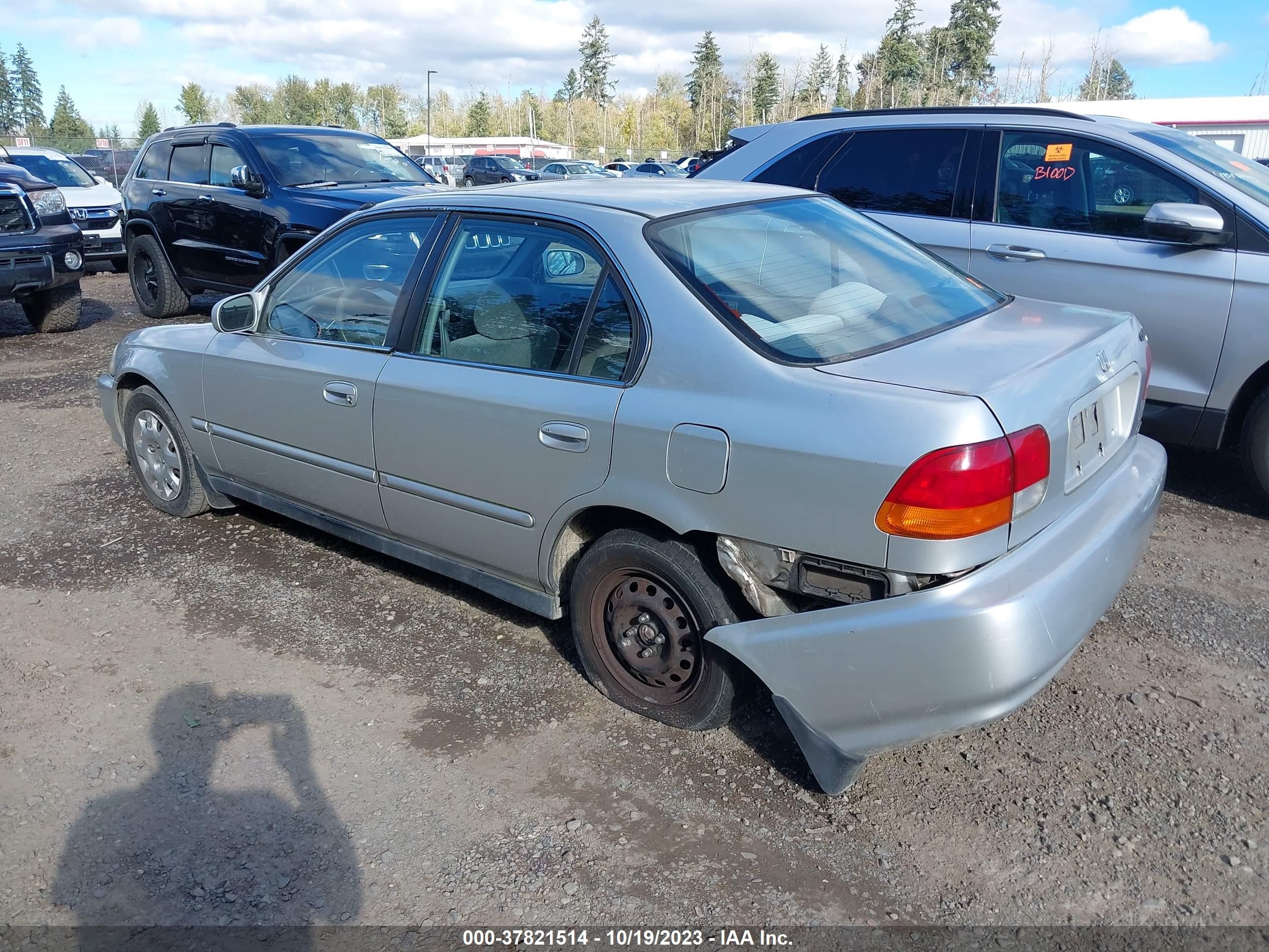 Photo 2 VIN: 2HGEJ8546TH549880 - HONDA CIVIC 