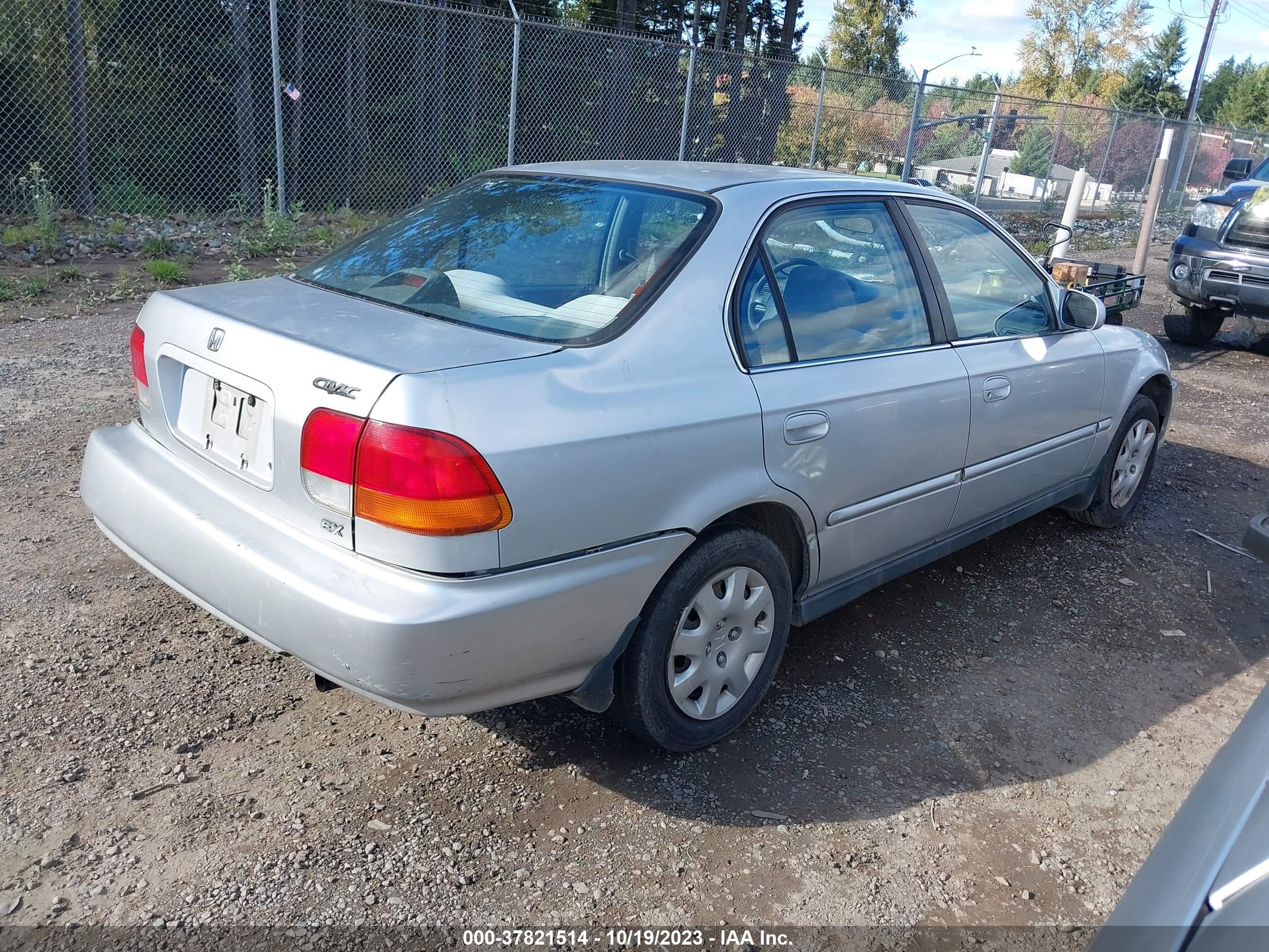 Photo 3 VIN: 2HGEJ8546TH549880 - HONDA CIVIC 