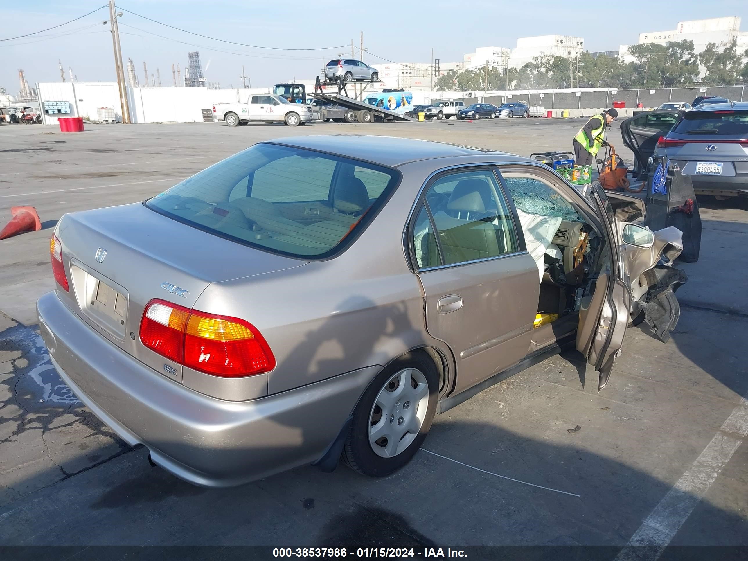 Photo 3 VIN: 2HGEJ8643YH539586 - HONDA CIVIC 