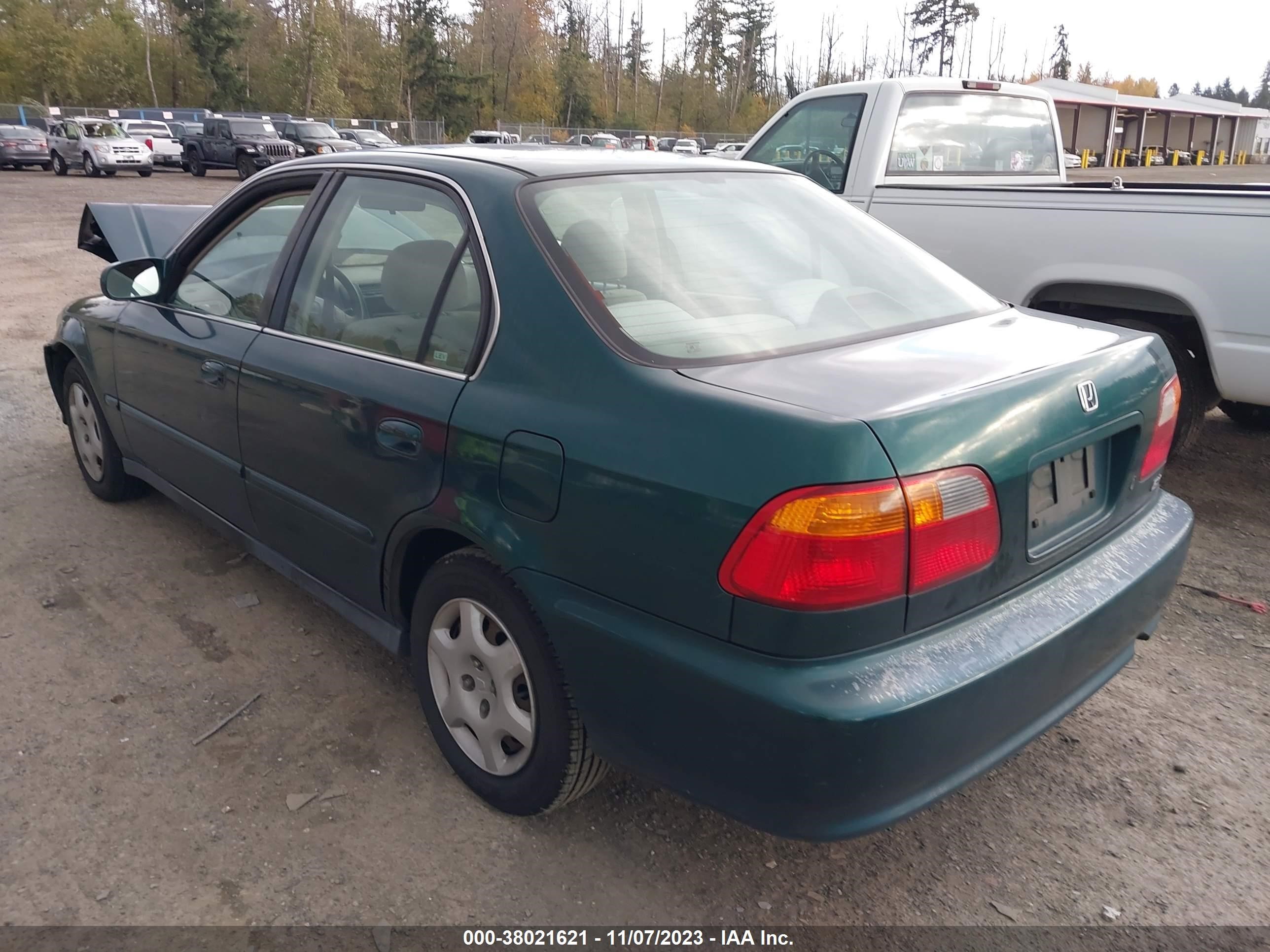 Photo 2 VIN: 2HGEJ8646XH565467 - HONDA CIVIC 