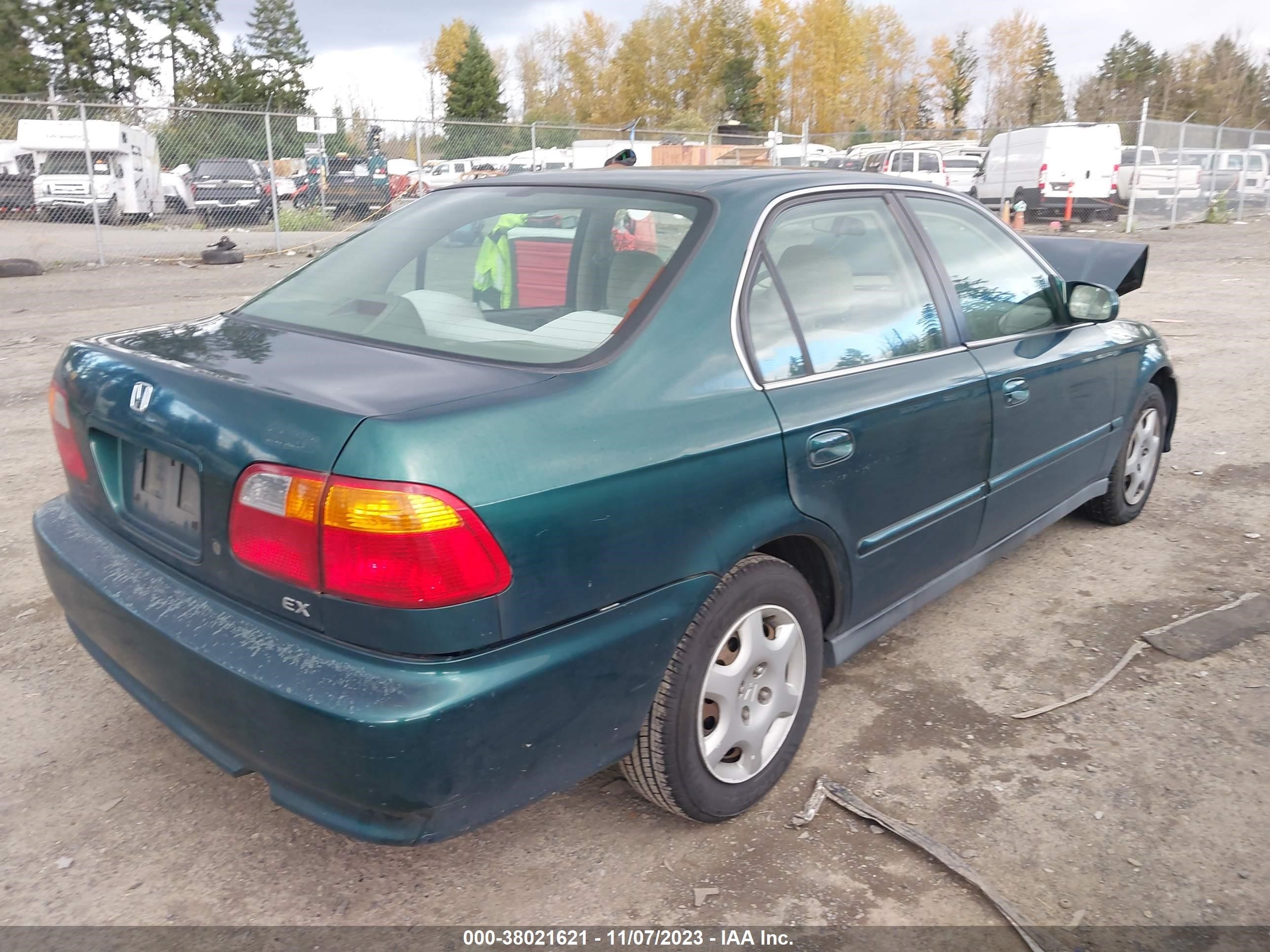 Photo 3 VIN: 2HGEJ8646XH565467 - HONDA CIVIC 