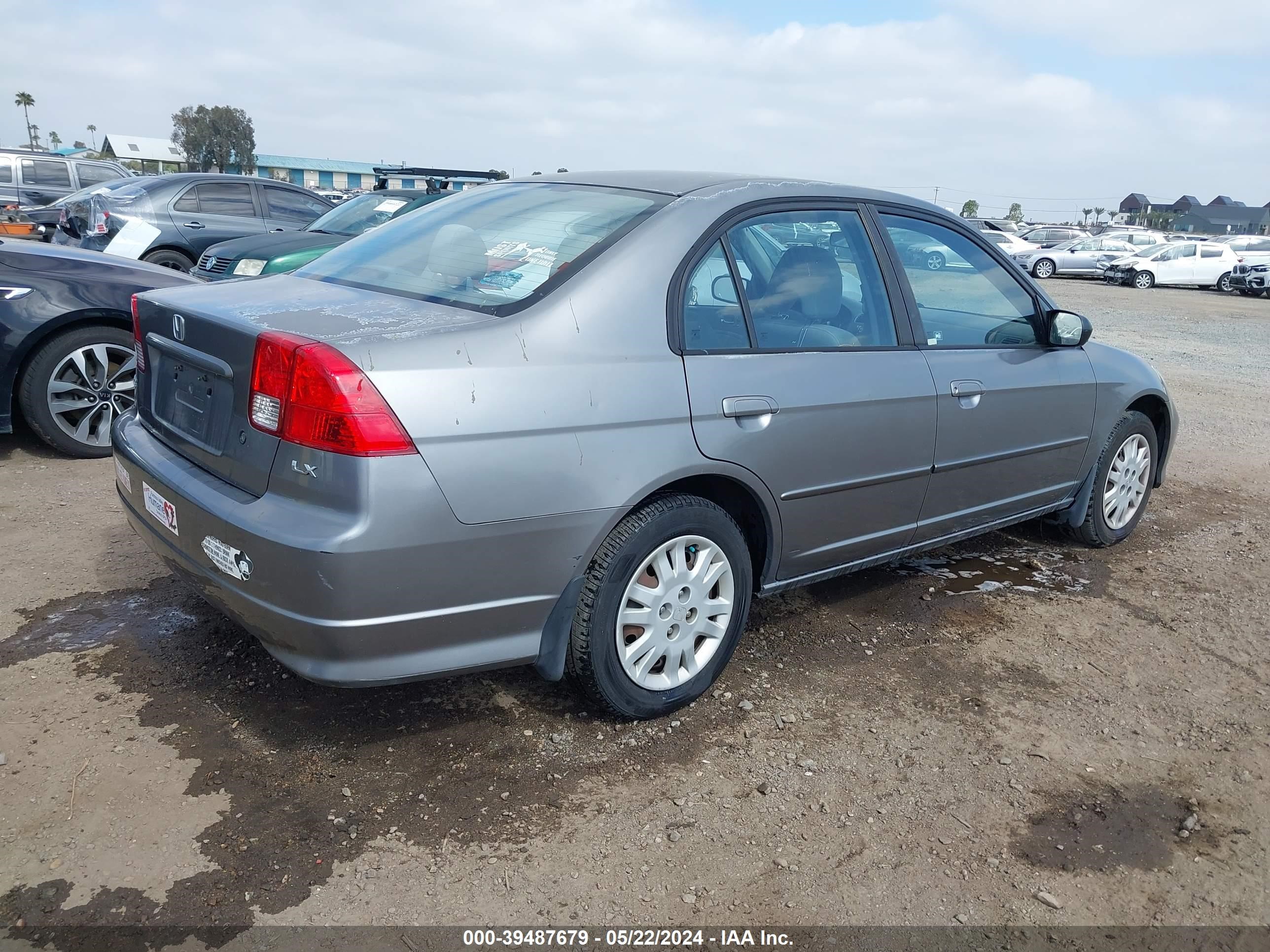 Photo 3 VIN: 2HGES15505H549809 - HONDA CIVIC 