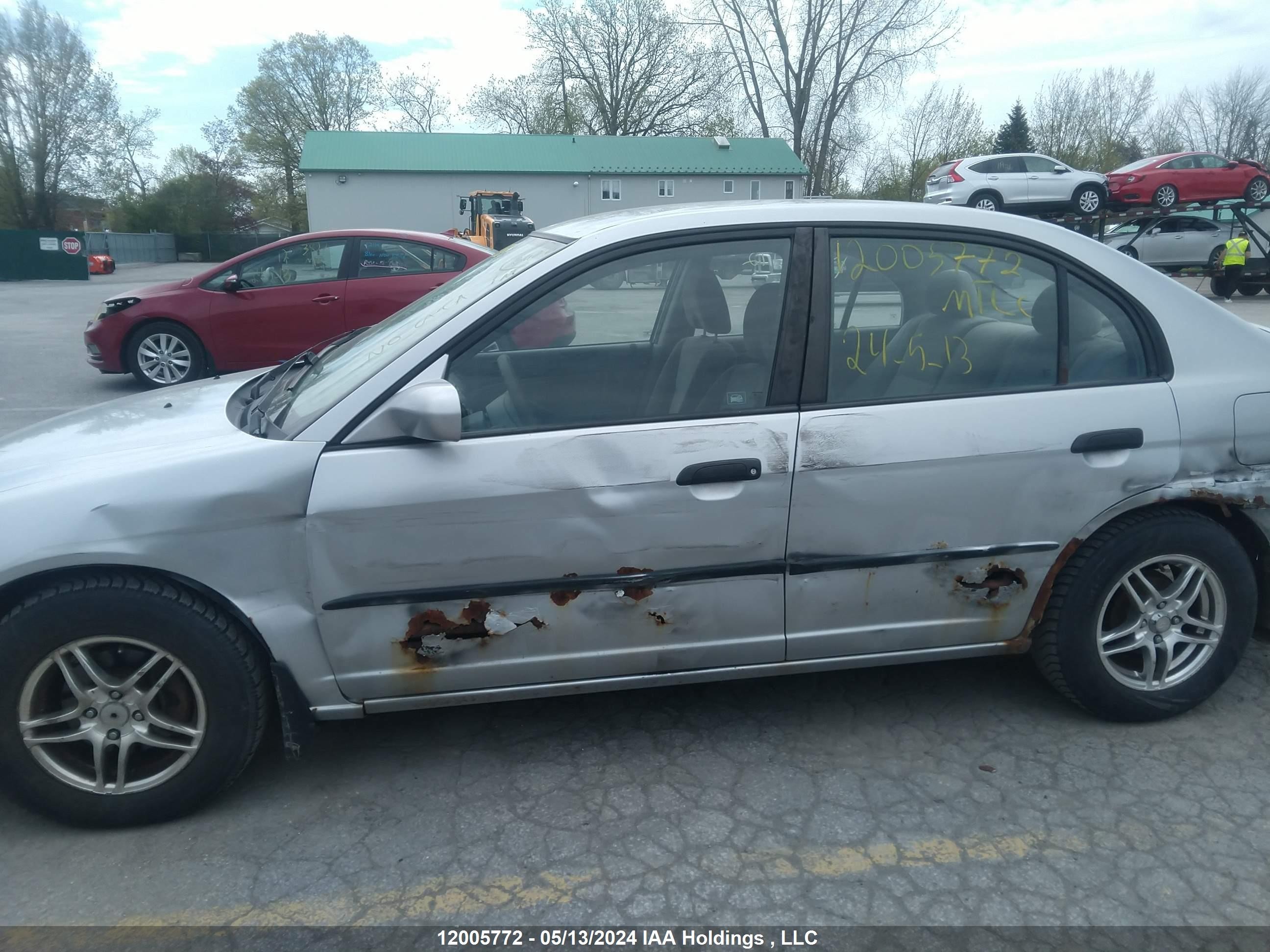 Photo 5 VIN: 2HGES16305H032118 - HONDA CIVIC 