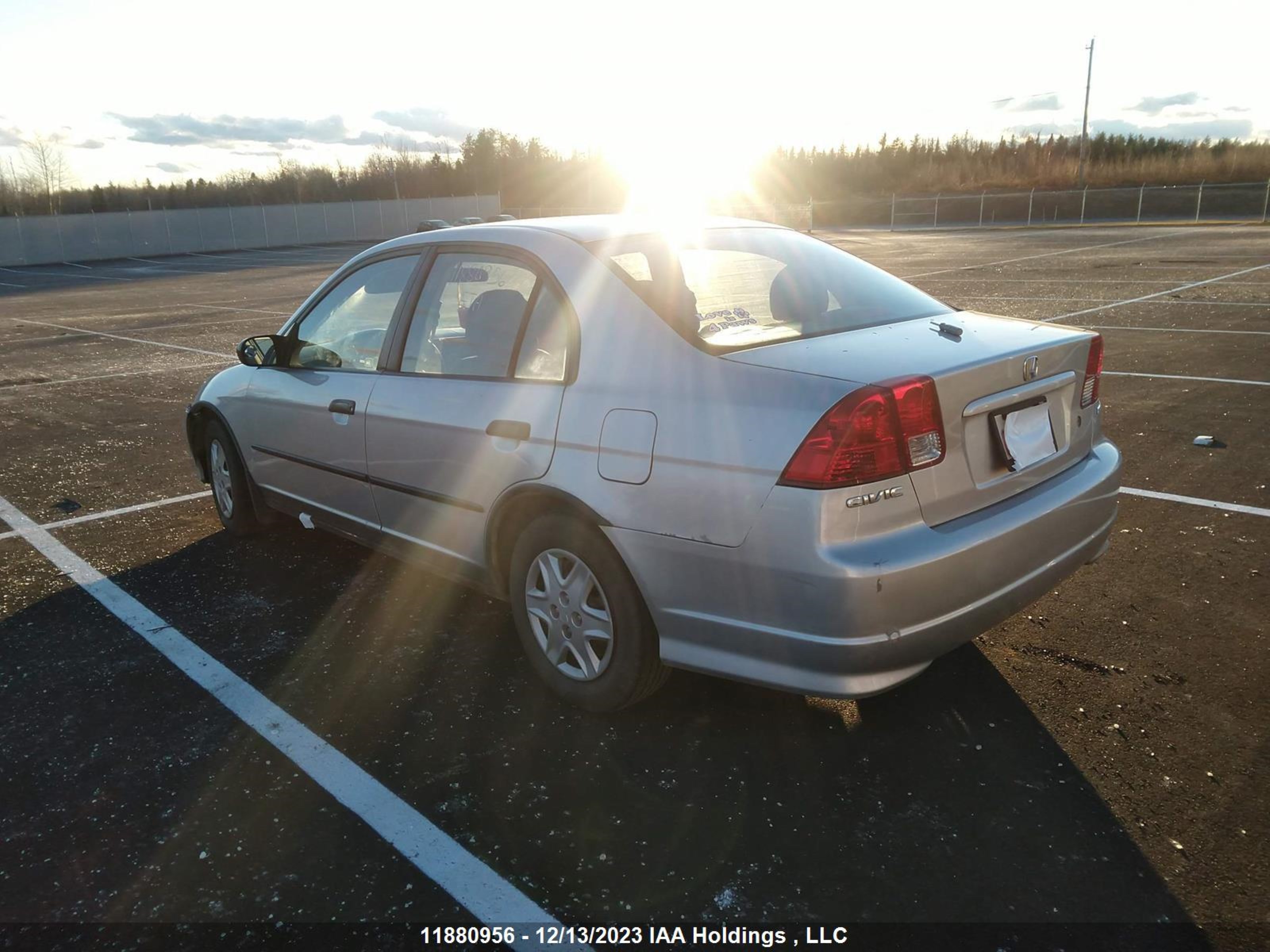 Photo 2 VIN: 2HGES16305H046116 - HONDA CIVIC 