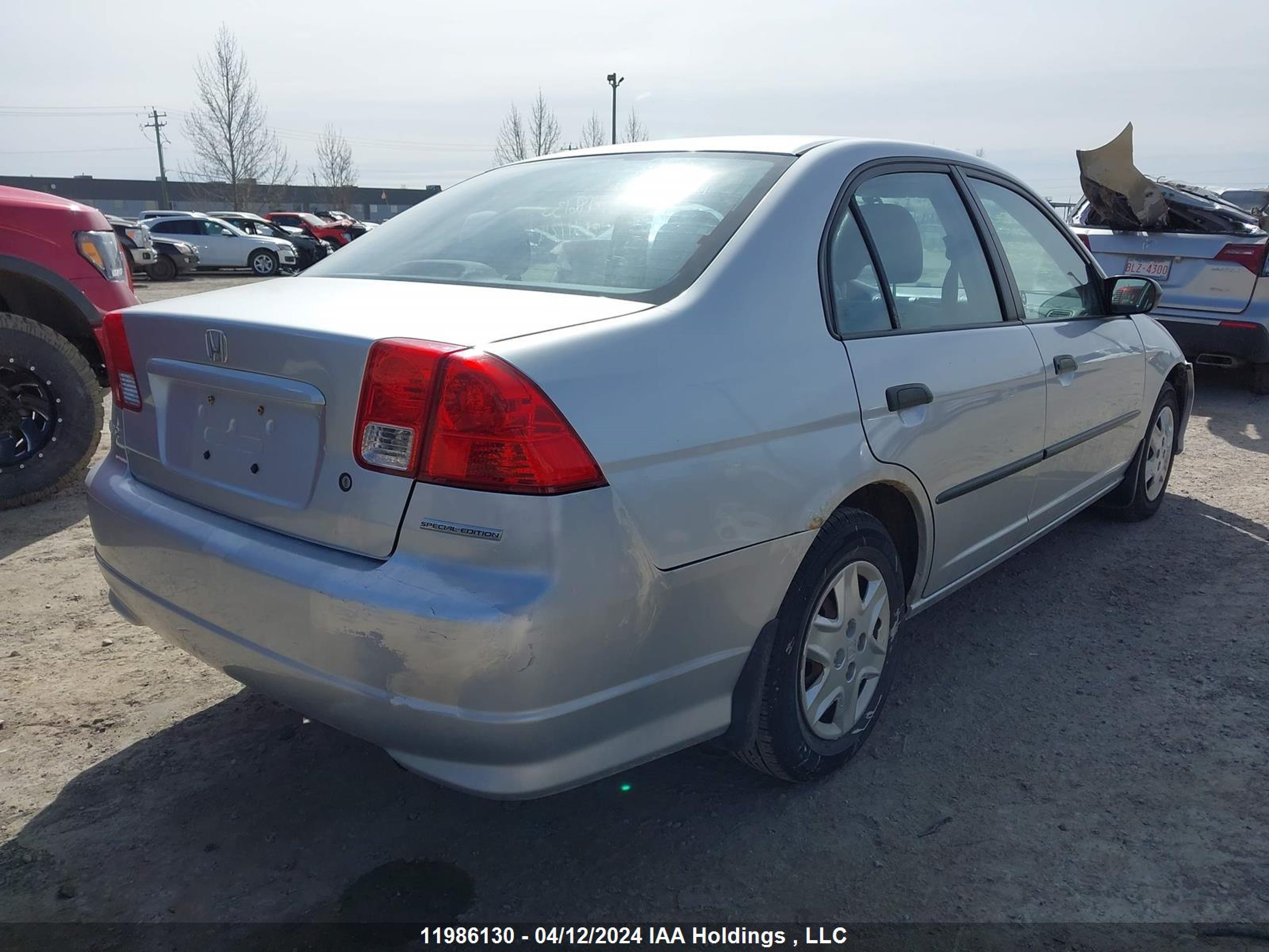 Photo 3 VIN: 2HGES16395H004530 - HONDA CIVIC 