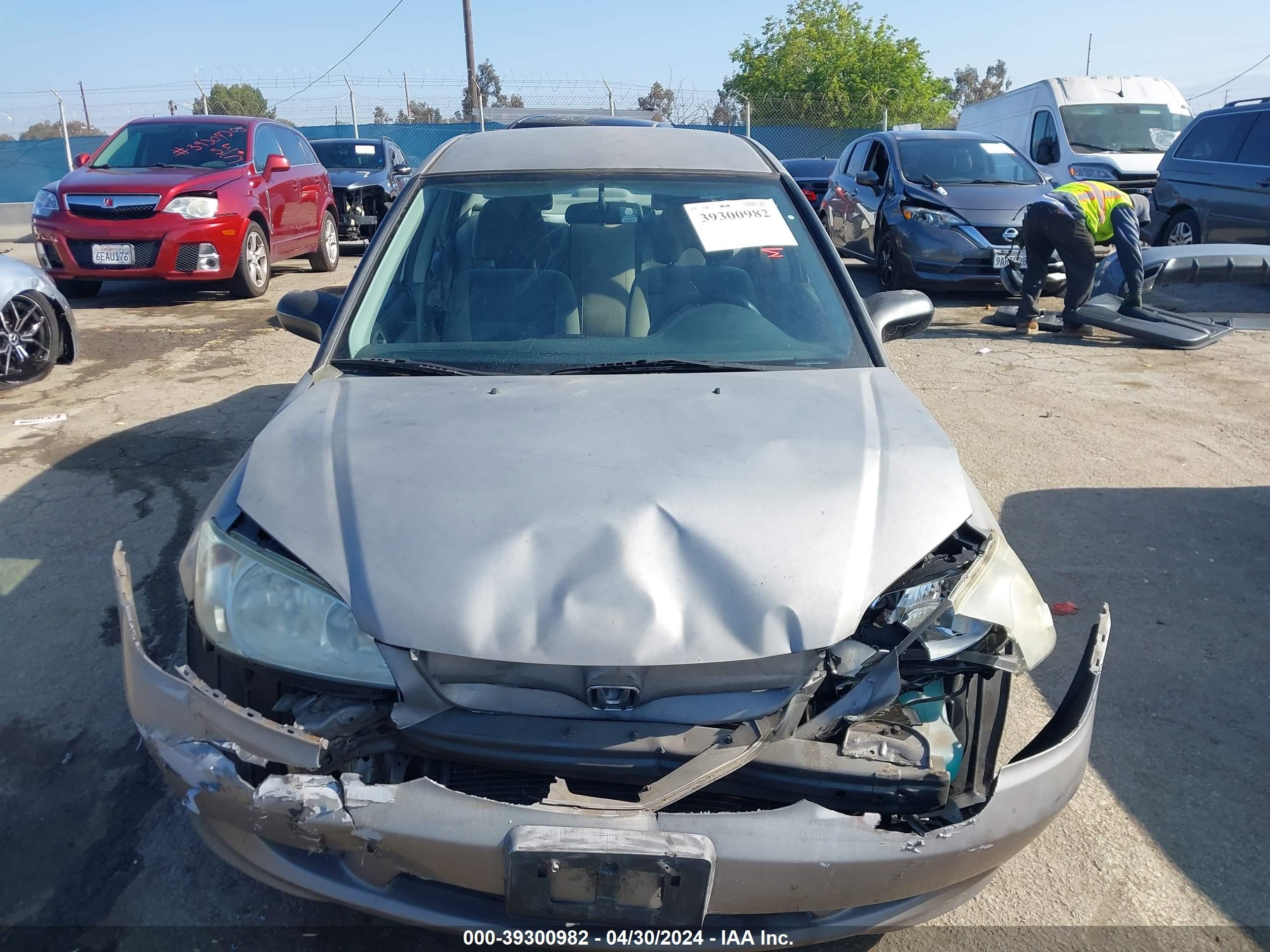 Photo 11 VIN: 2HGES163X5H632712 - HONDA CIVIC 