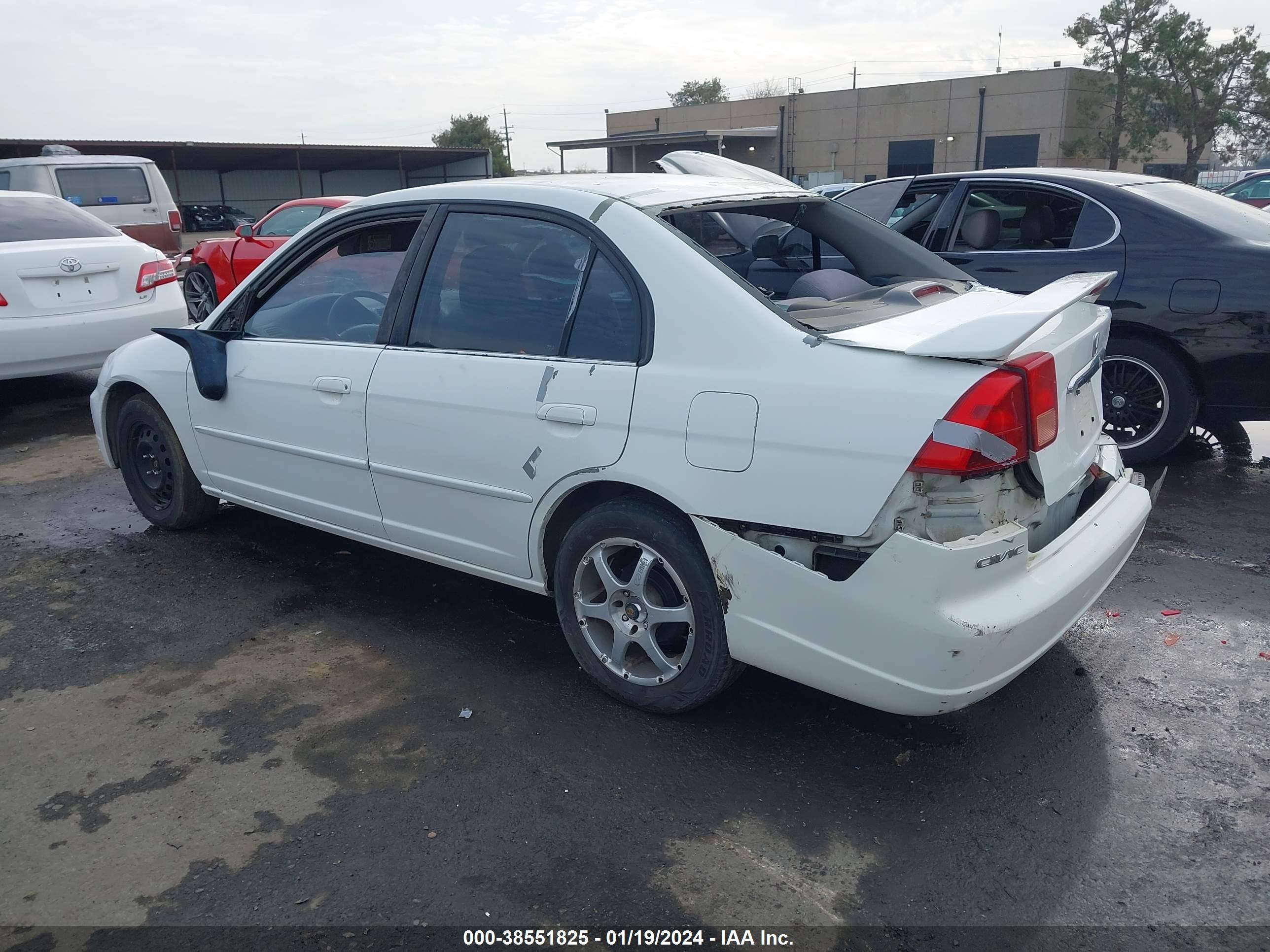 Photo 2 VIN: 2HGES16502H589611 - HONDA CIVIC 