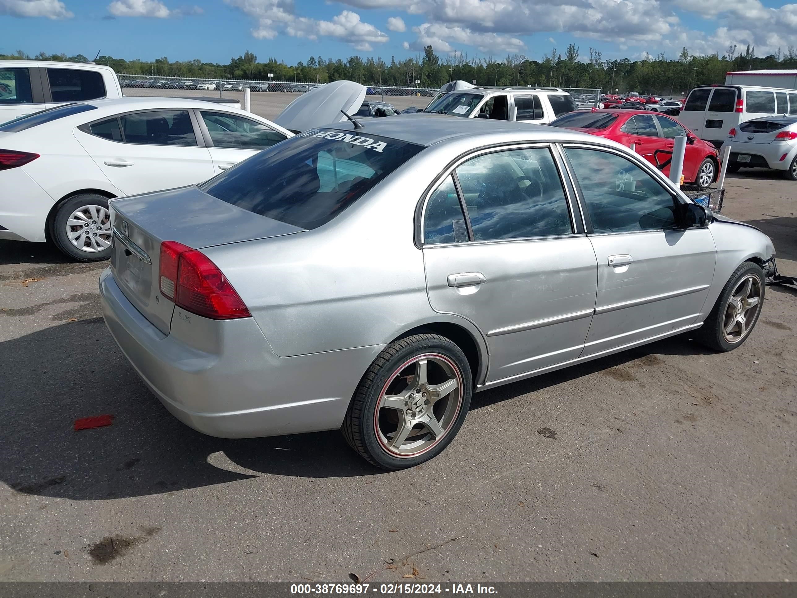 Photo 3 VIN: 2HGES16503H510682 - HONDA CIVIC 