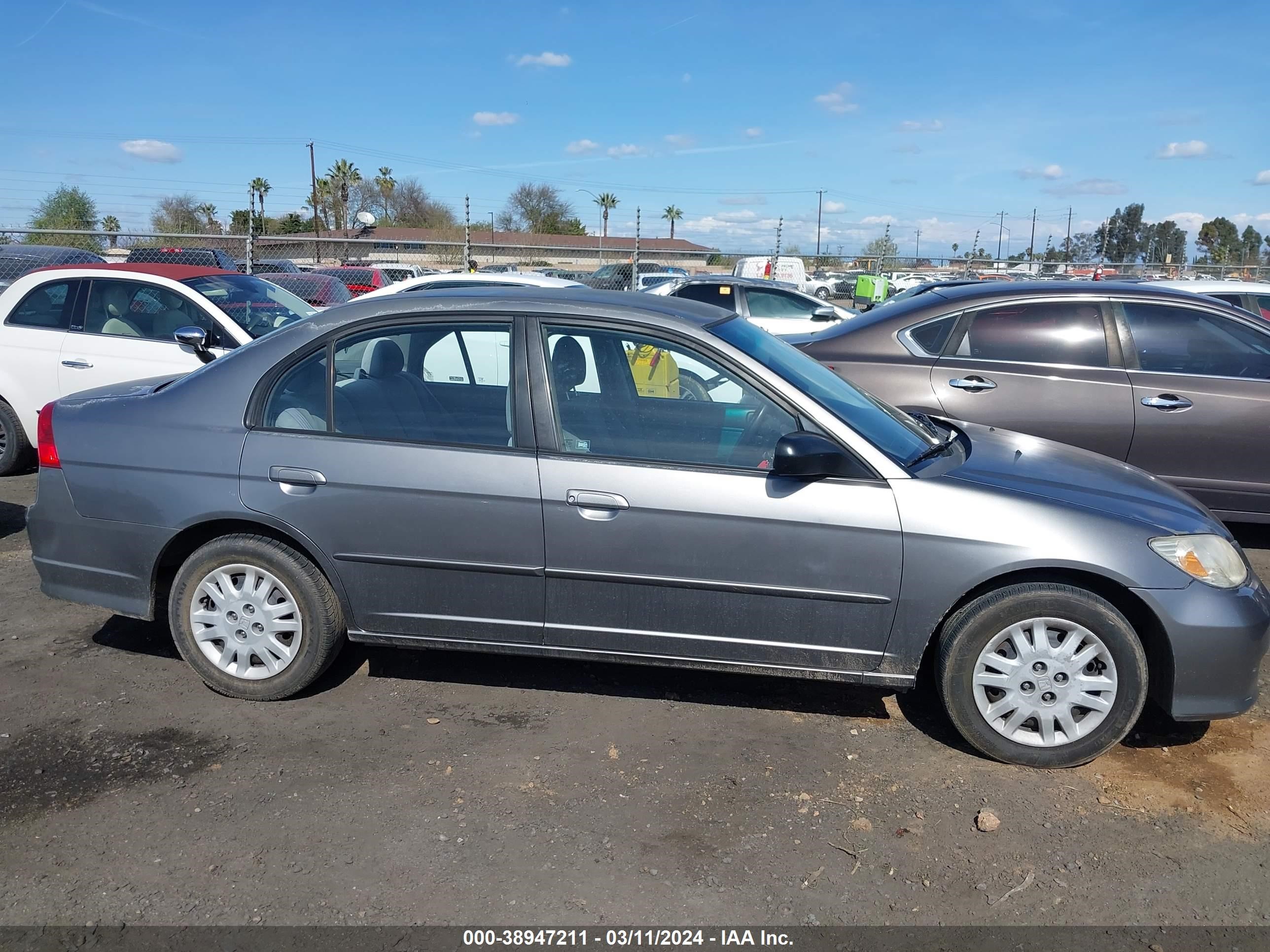 Photo 12 VIN: 2HGES16504H565666 - HONDA CIVIC 